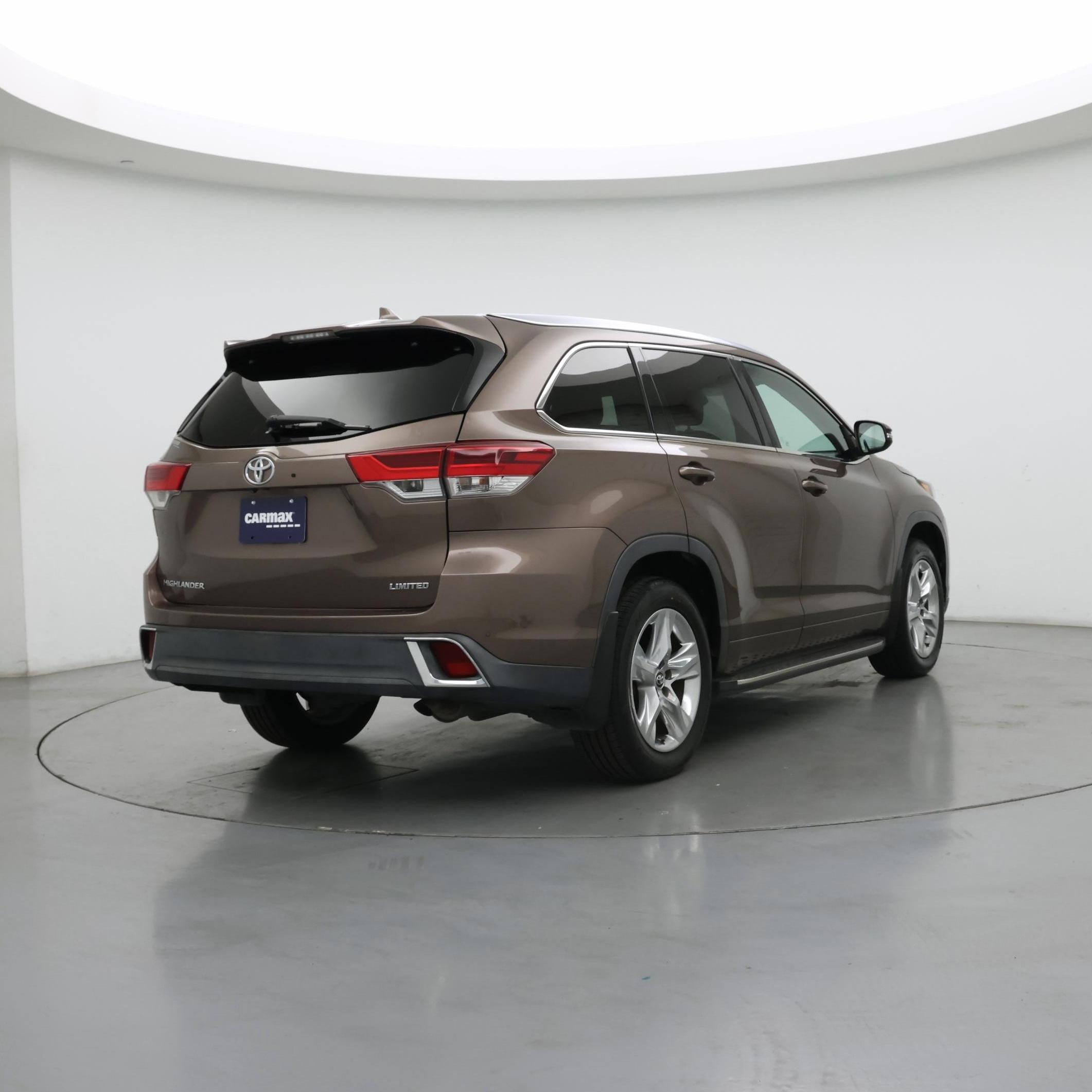 Thumbnail: 2019 Toyota Highlander - 8