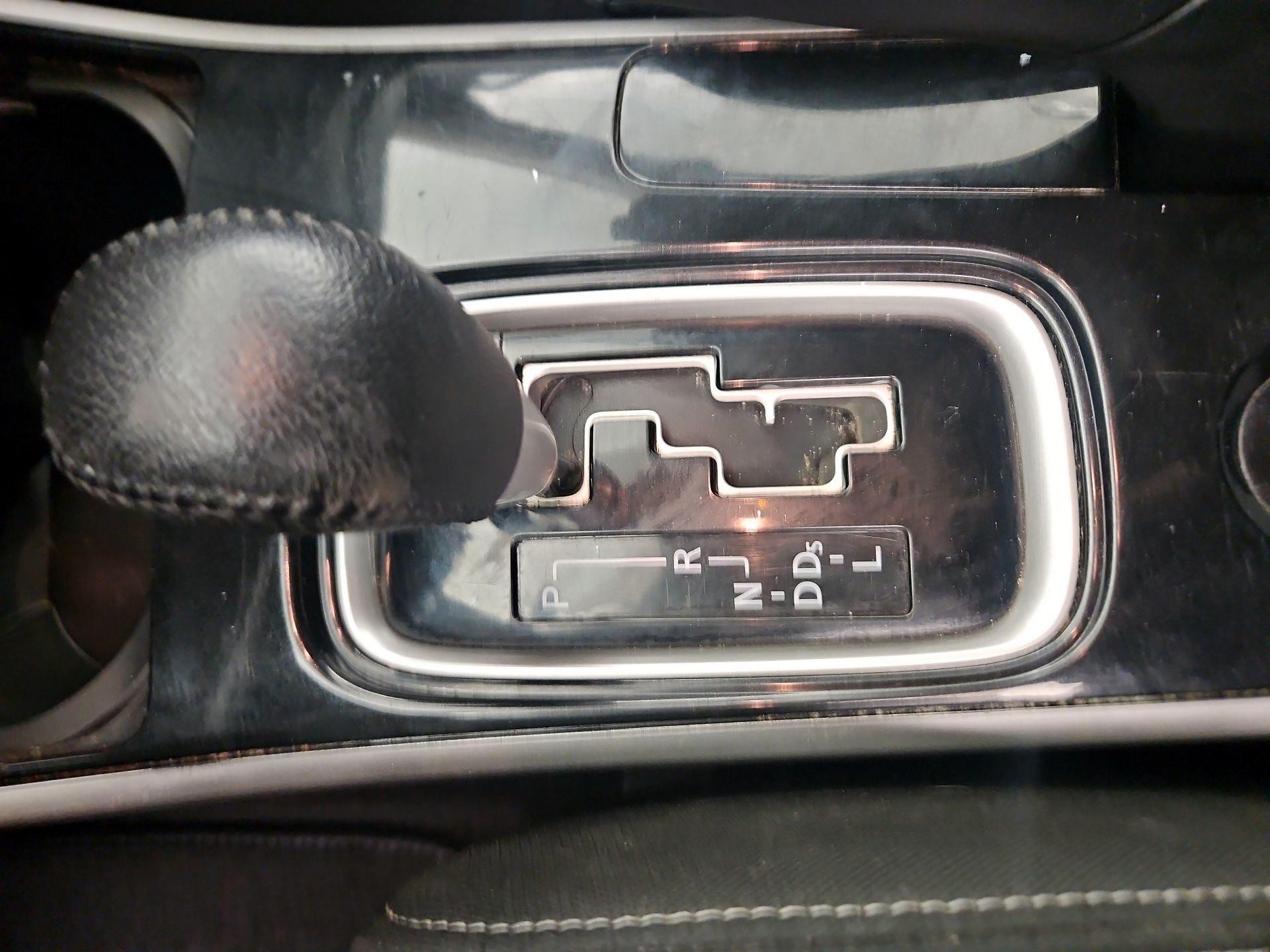 Thumbnail: 2017 Mitsubishi Outlander - 17