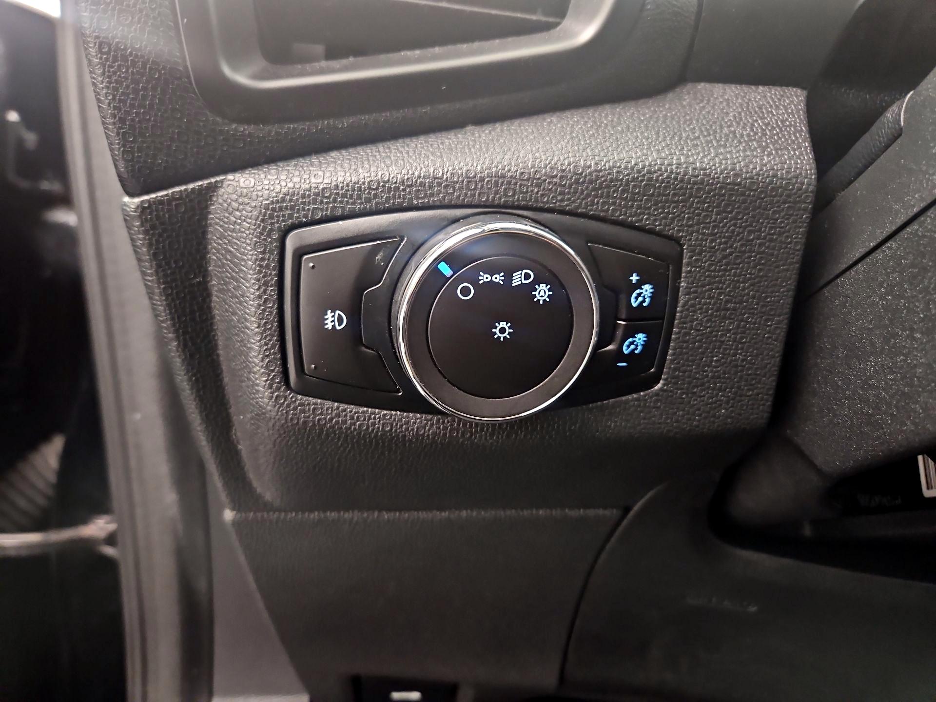 Thumbnail: 2019 Ford EcoSport - 13