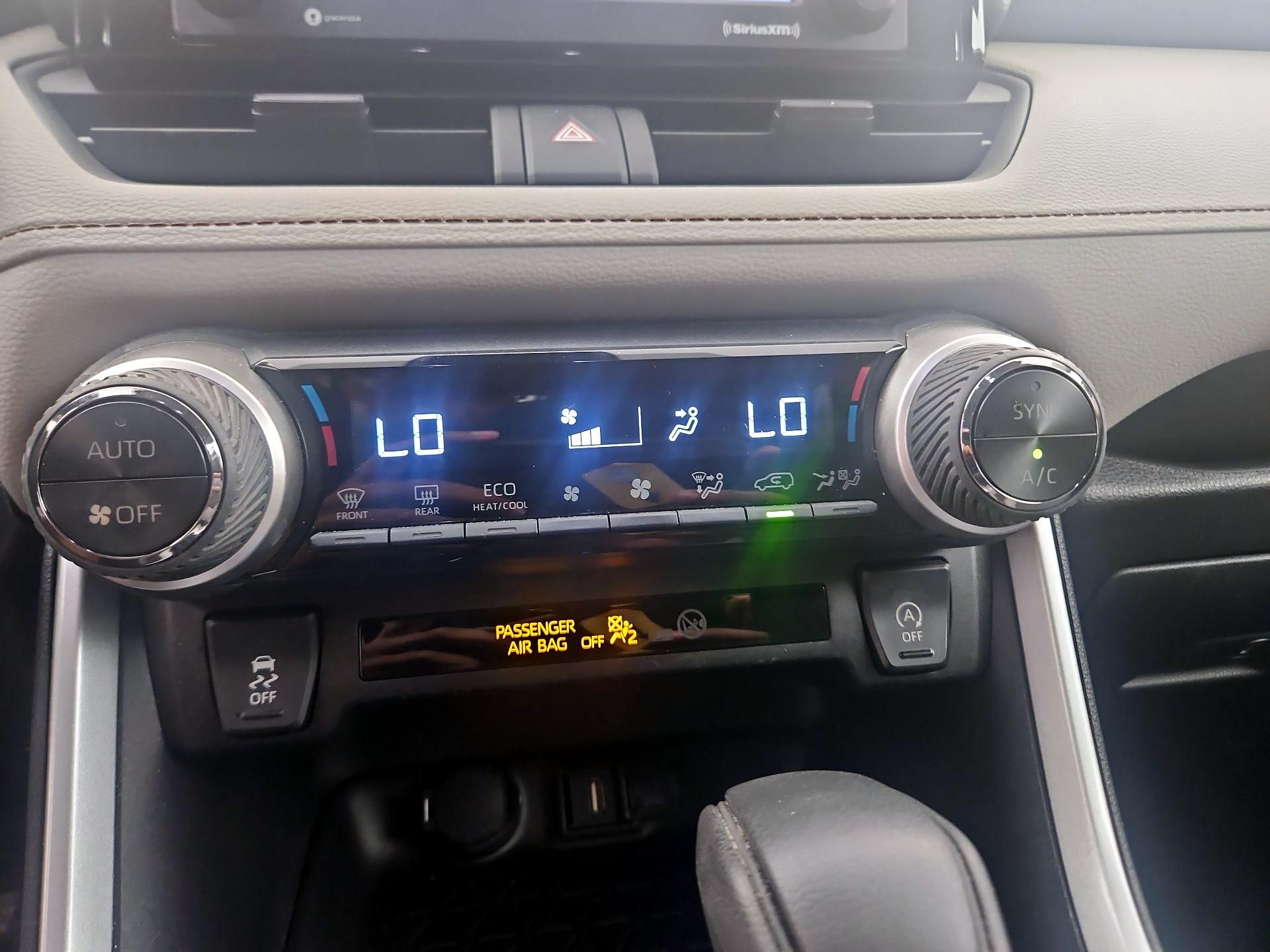 Thumbnail: 2022 Toyota RAV4 - 16