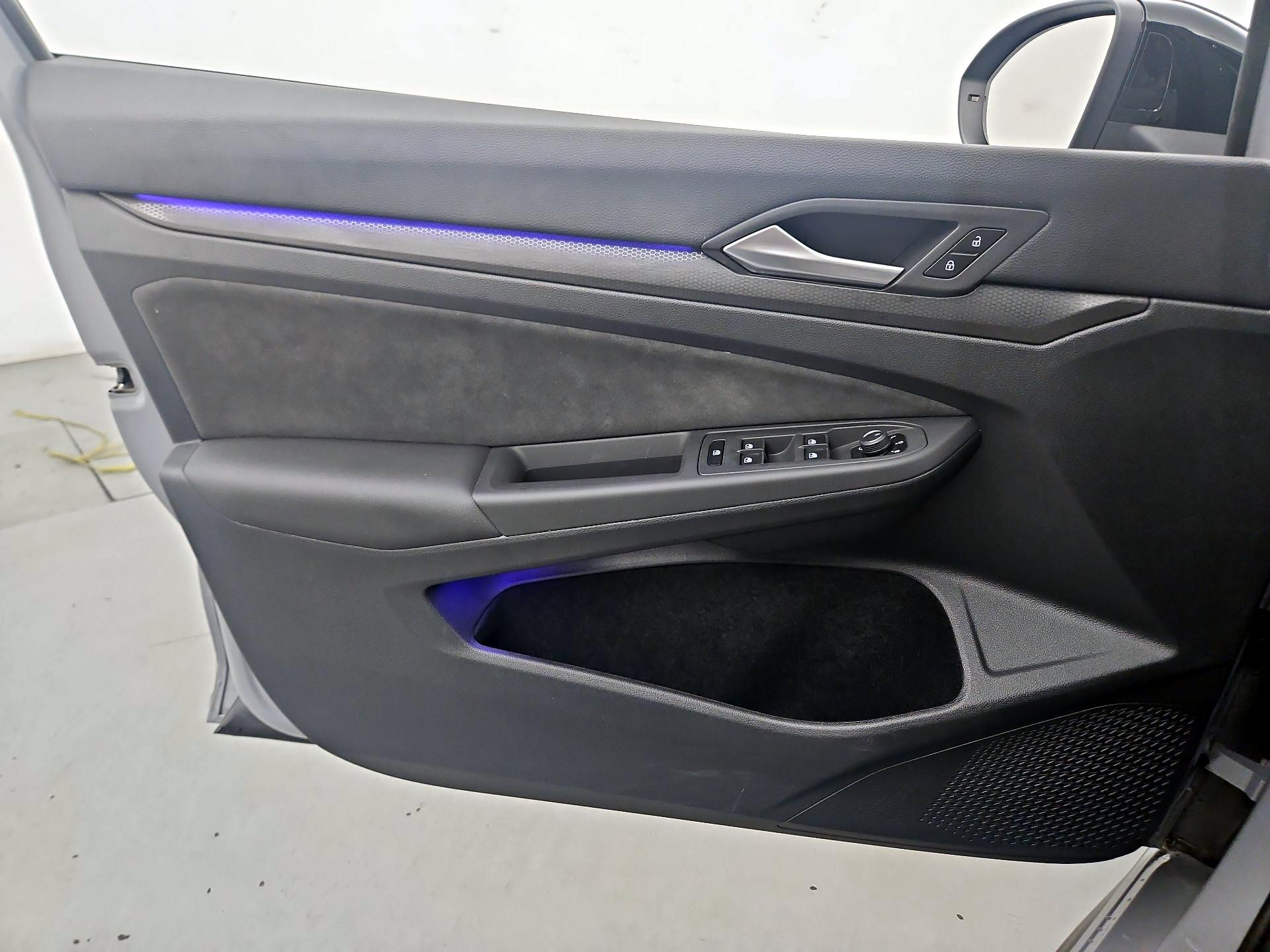 Thumbnail: 2024 Volkswagen Golf - 12