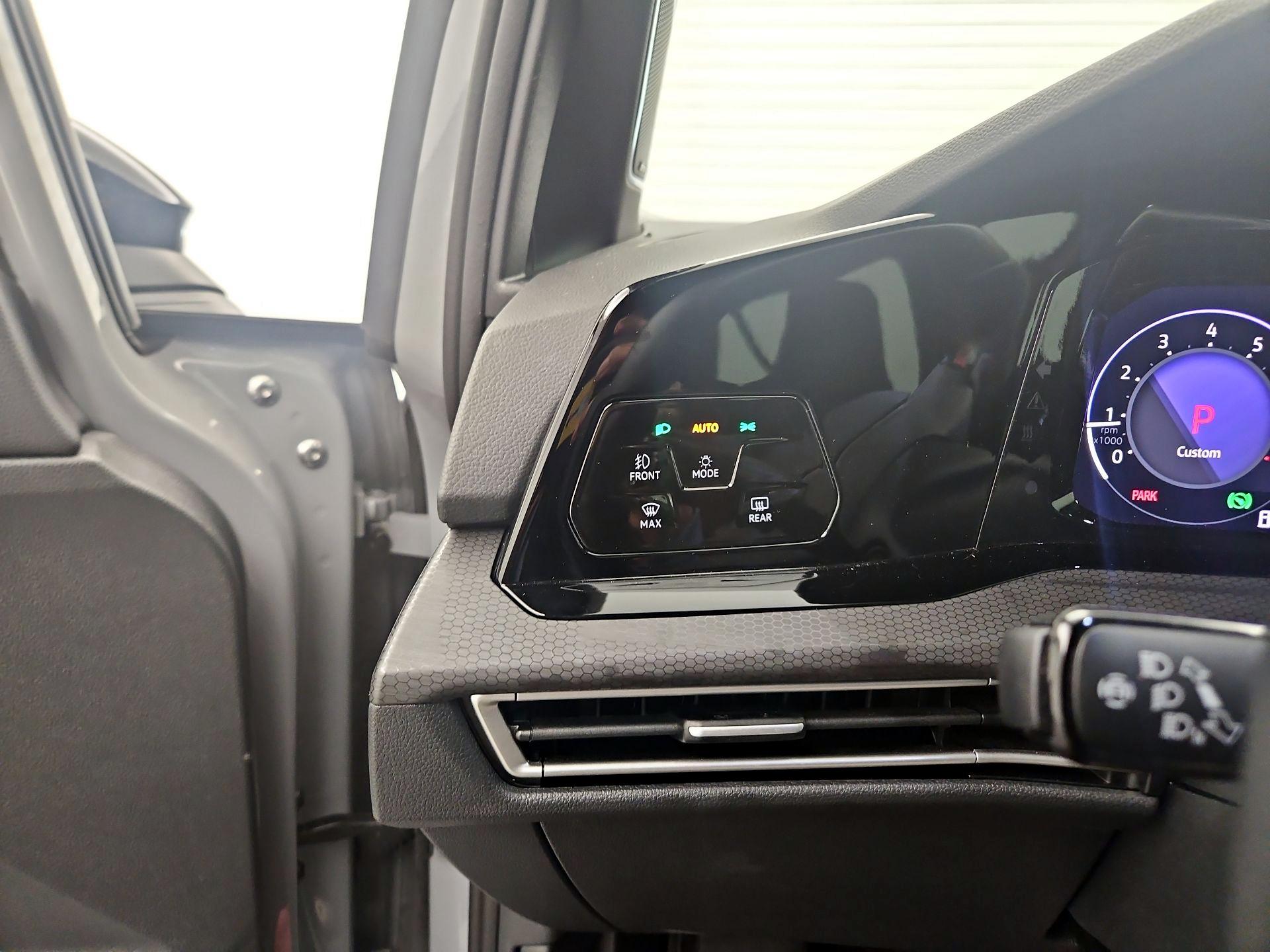 Thumbnail: 2024 Volkswagen Golf - 13