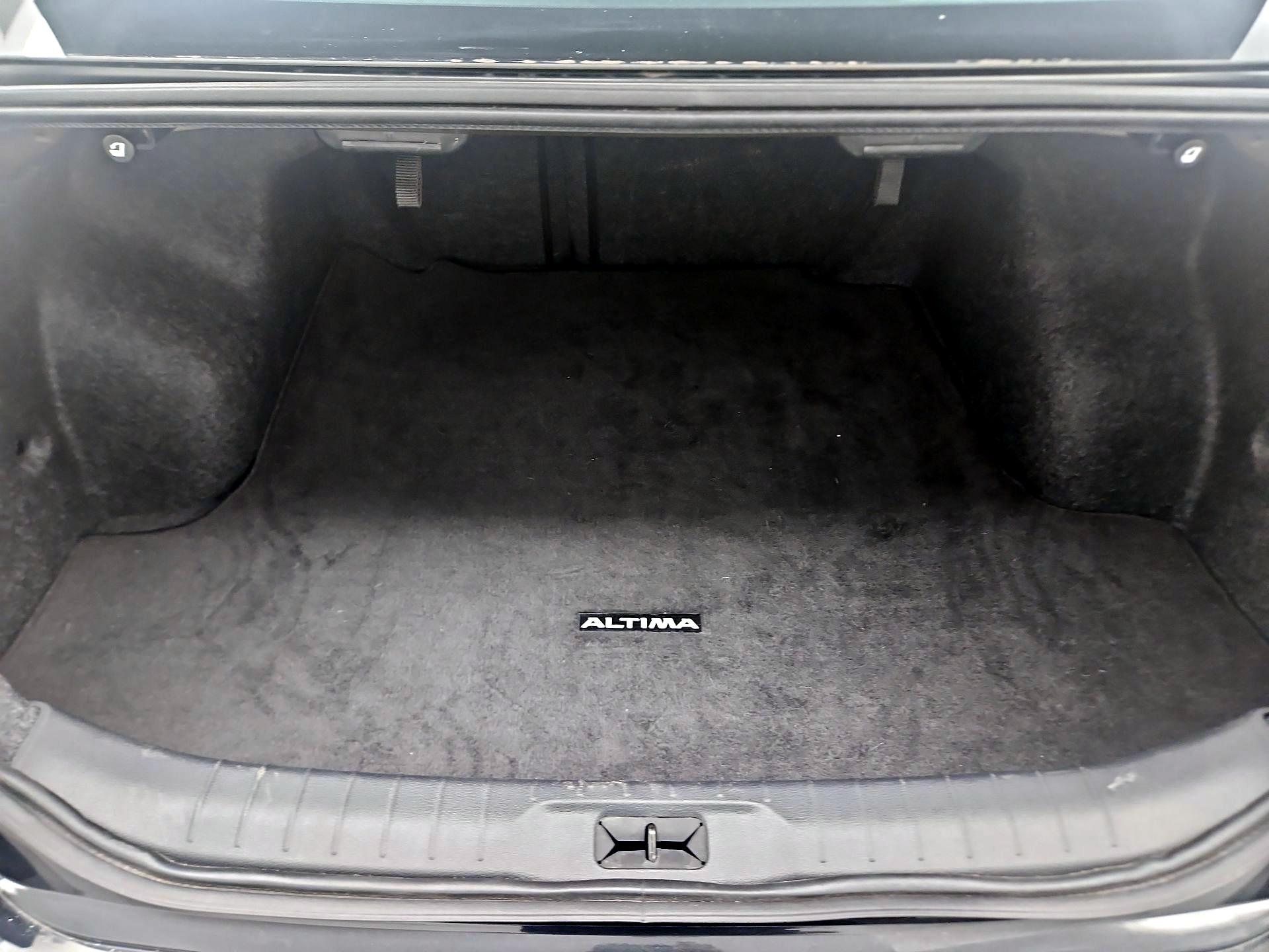 Thumbnail: 2023 Nissan Altima - 20