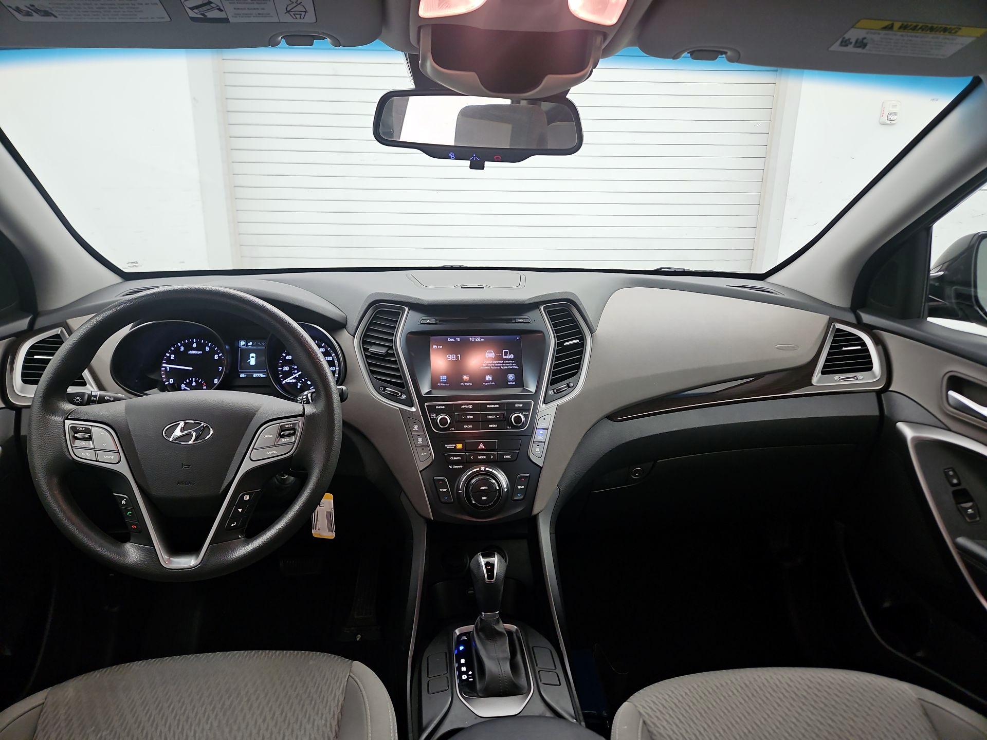 Thumbnail: 2019 Hyundai Santa Fe - 9