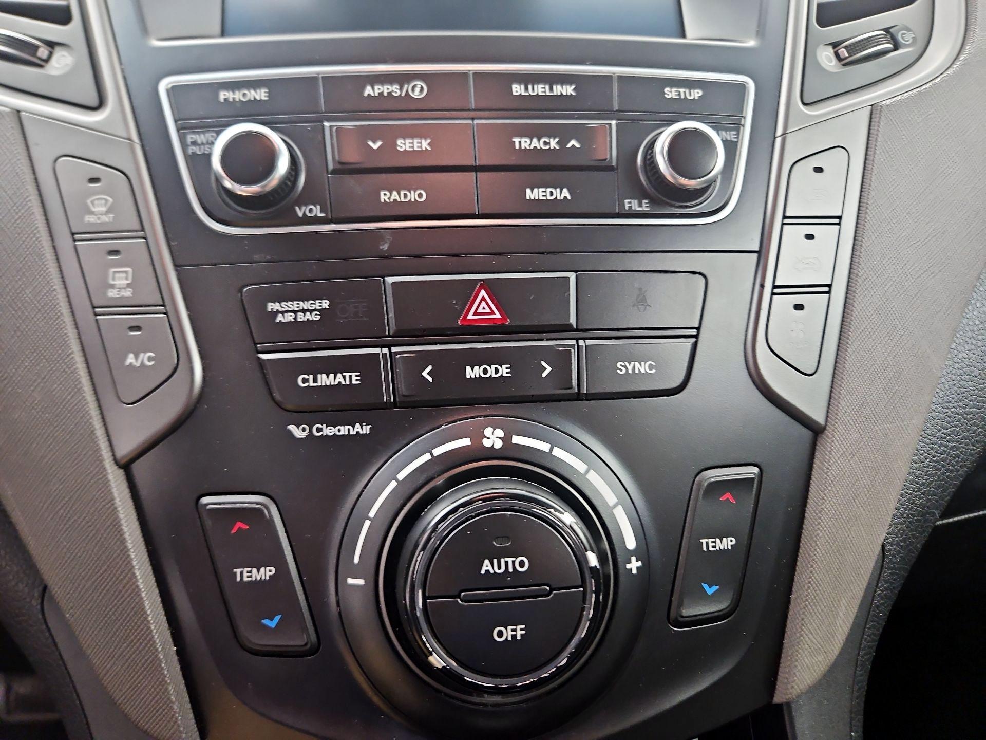 Thumbnail: 2019 Hyundai Santa Fe - 16