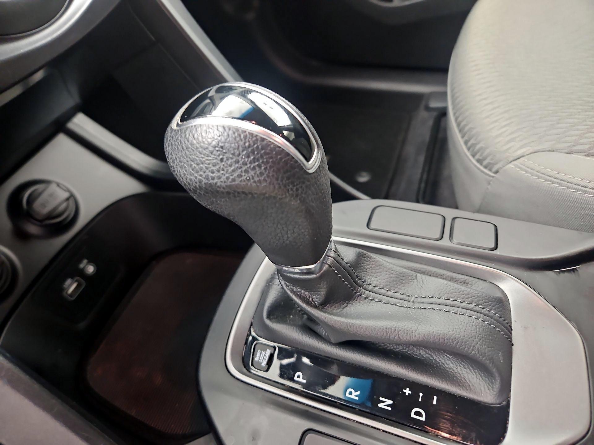 Thumbnail: 2019 Hyundai Santa Fe - 17