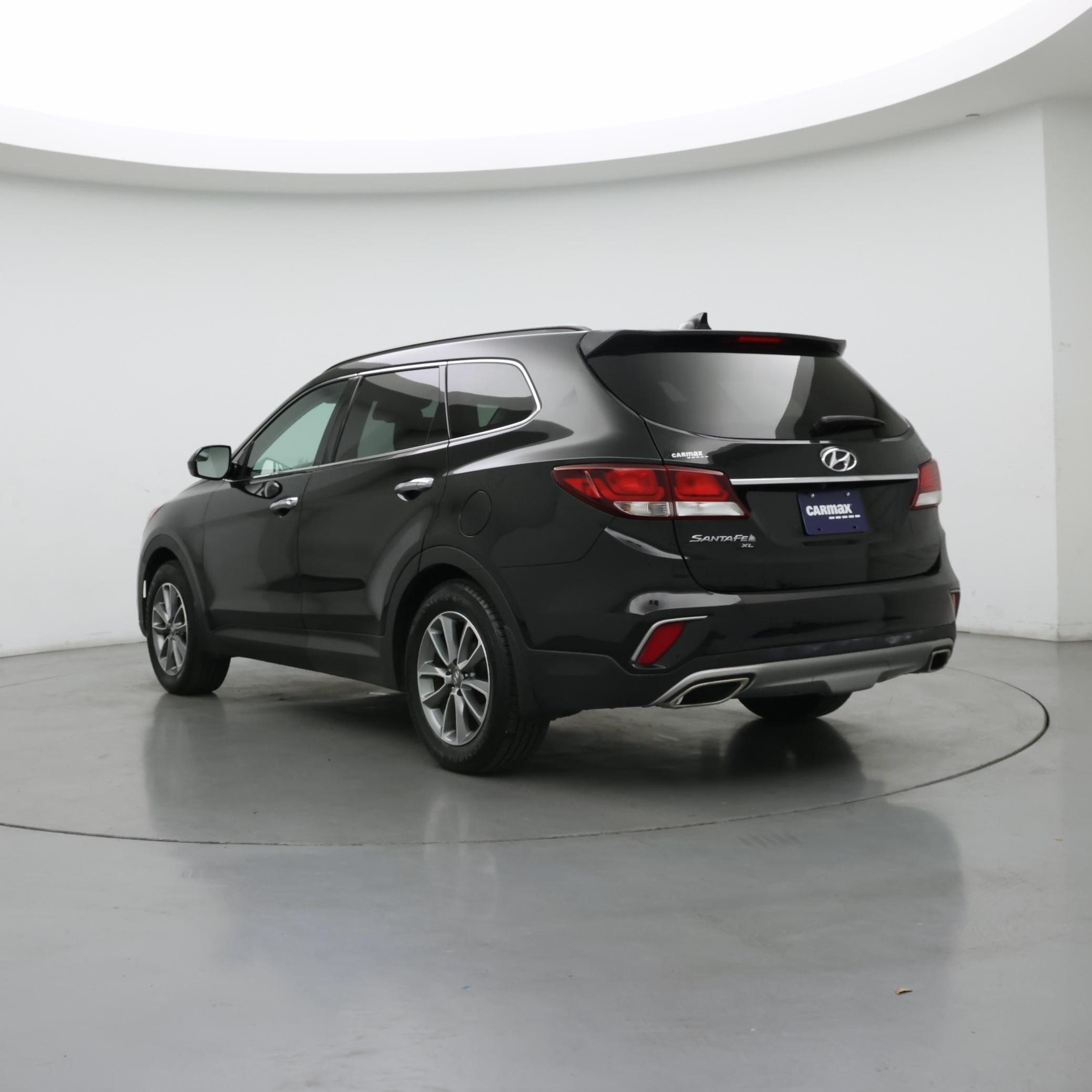 Thumbnail: 2019 Hyundai Santa Fe - 2