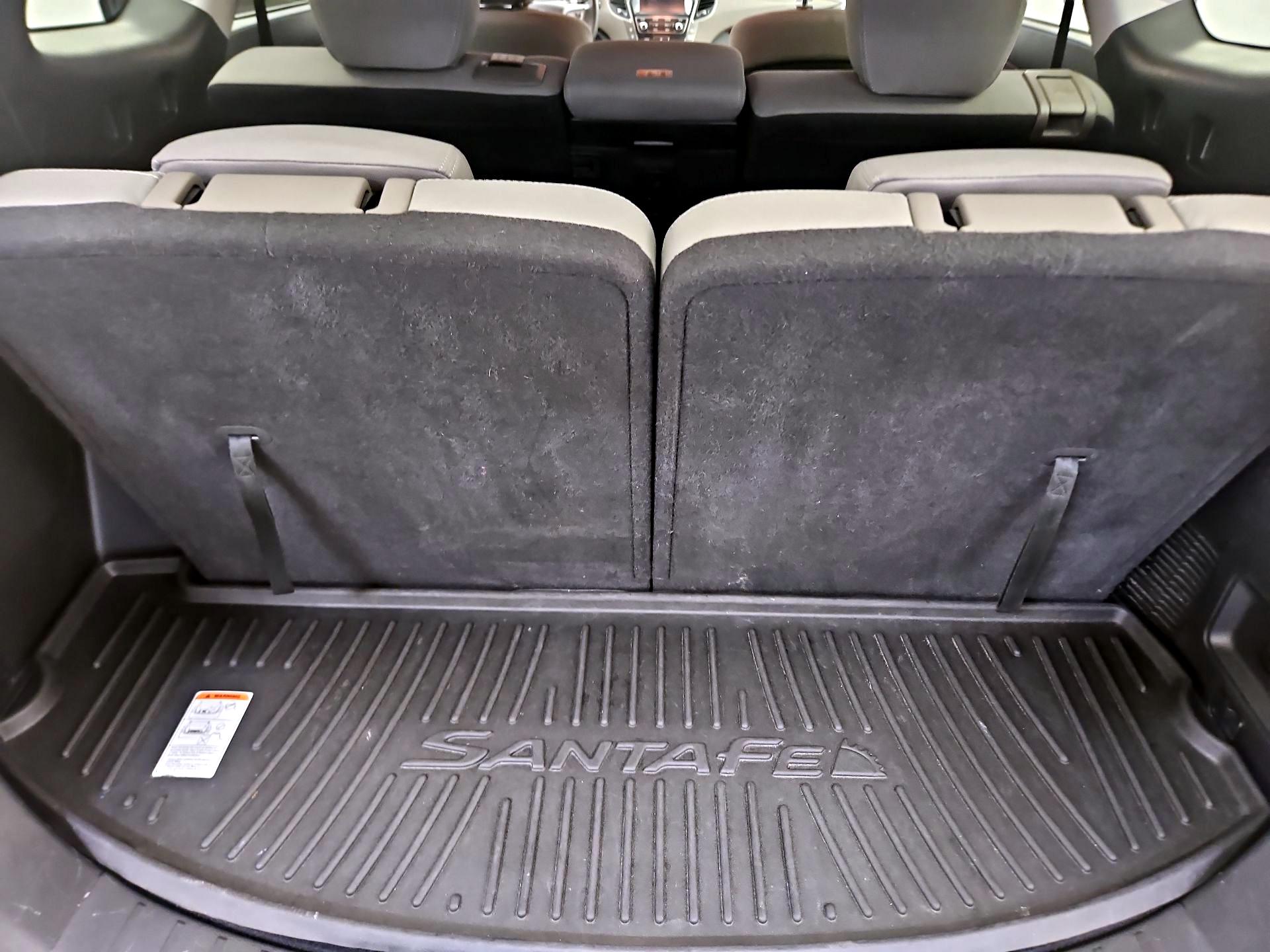 Thumbnail: 2019 Hyundai Santa Fe - 19