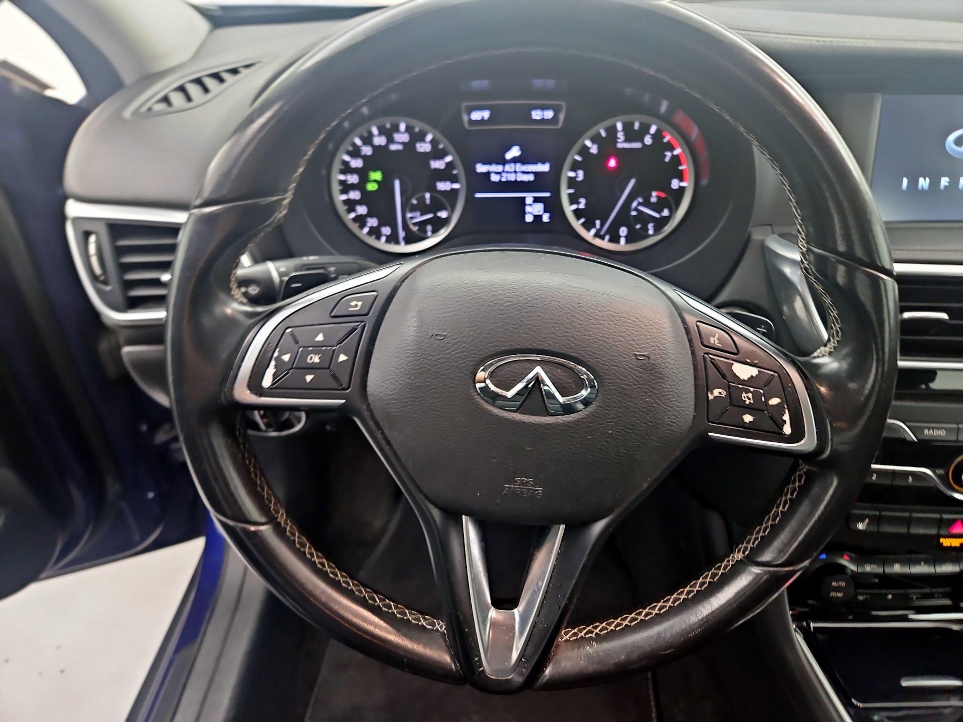 Thumbnail: 2018 INFINITI QX30 - 10