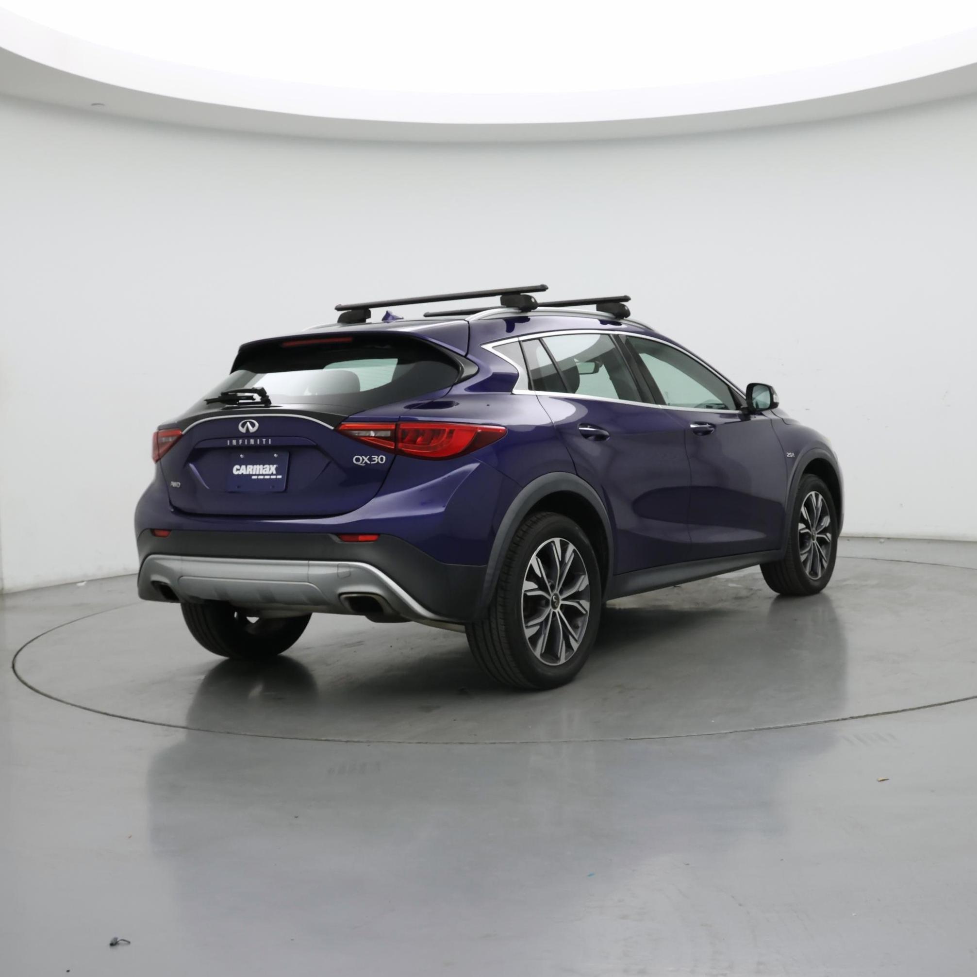 Thumbnail: 2018 INFINITI QX30 - 8