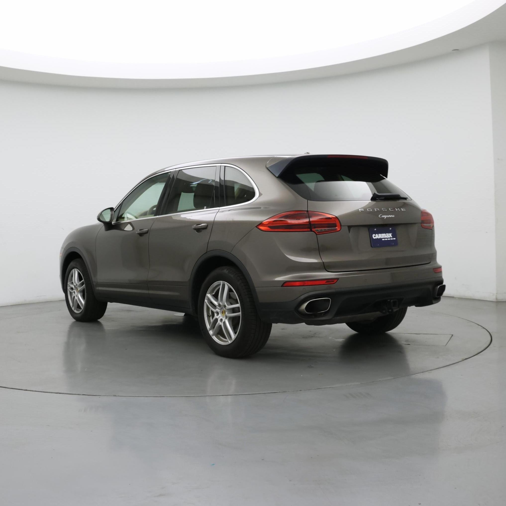 Thumbnail: 2016 Porsche Cayenne - 2