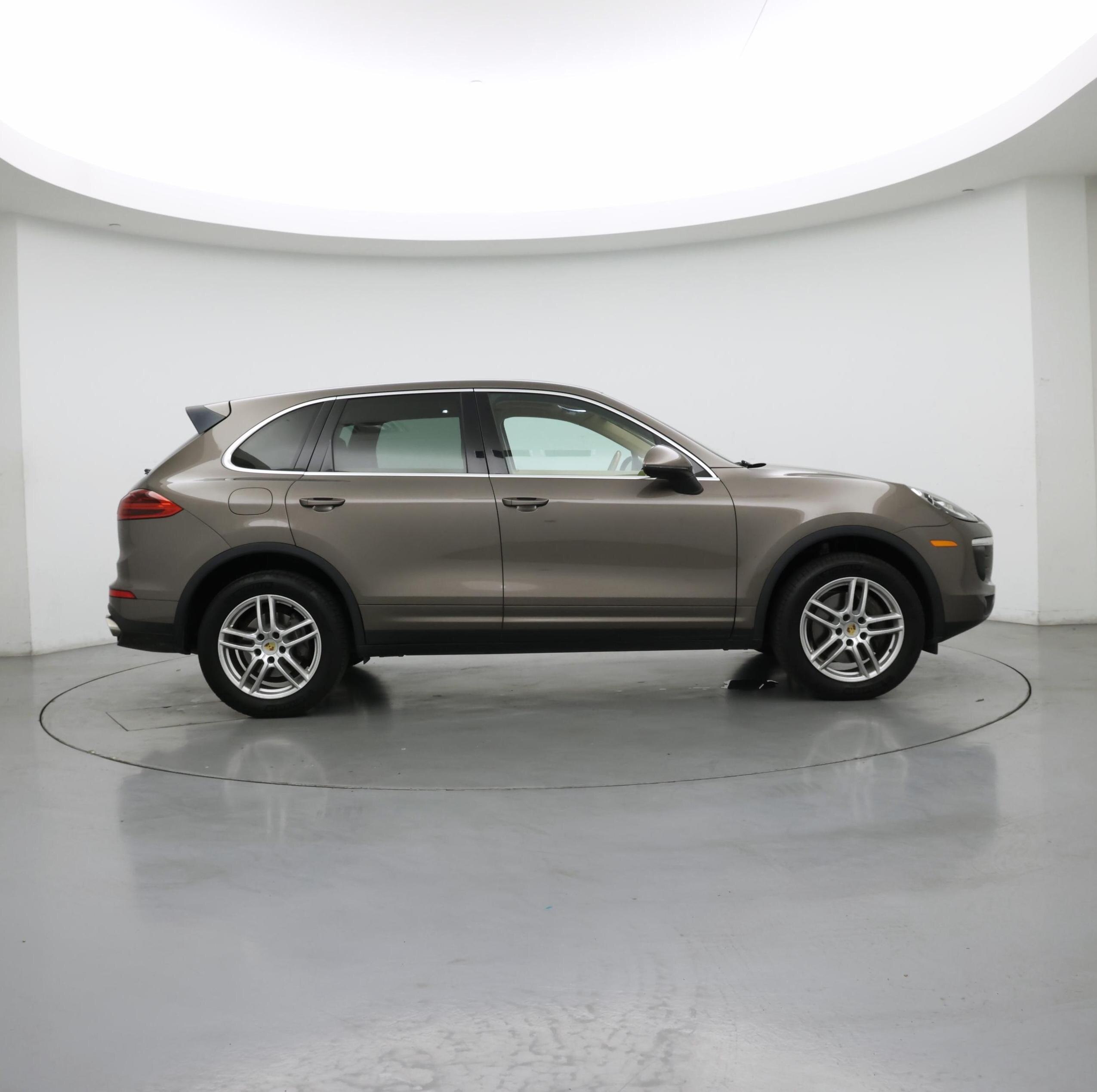 Thumbnail: 2016 Porsche Cayenne - 7