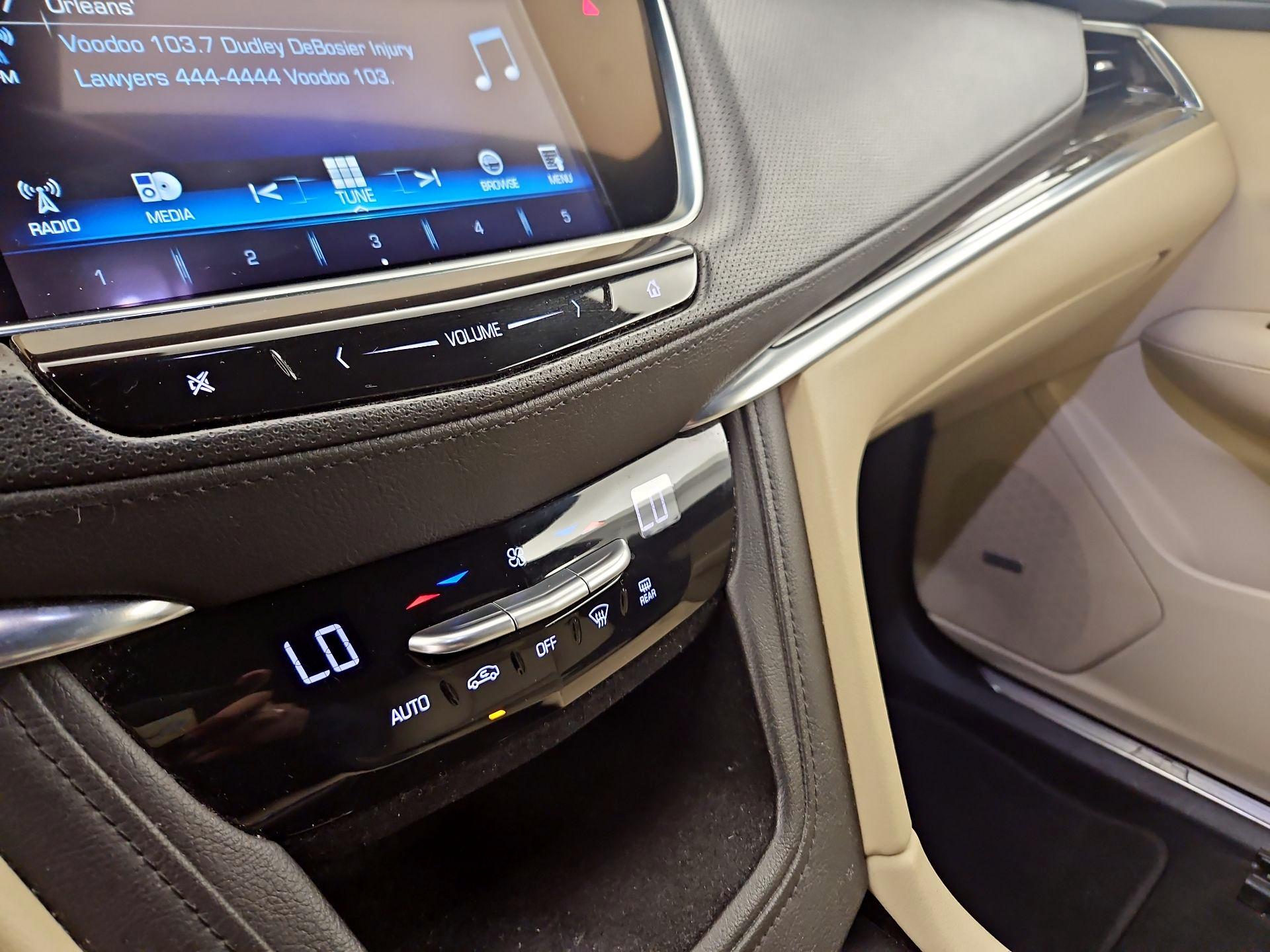 Thumbnail: 2018 Cadillac XT5 - 14