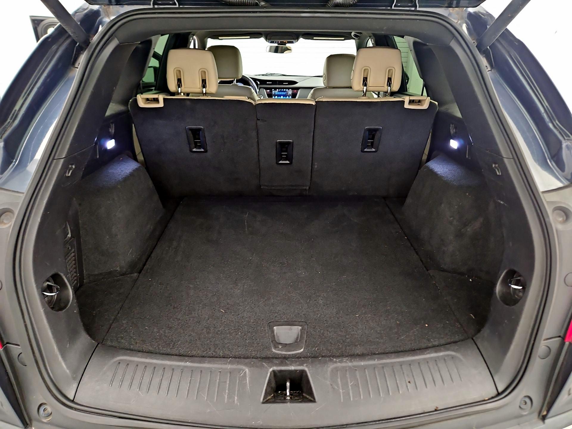 Thumbnail: 2018 Cadillac XT5 - 17