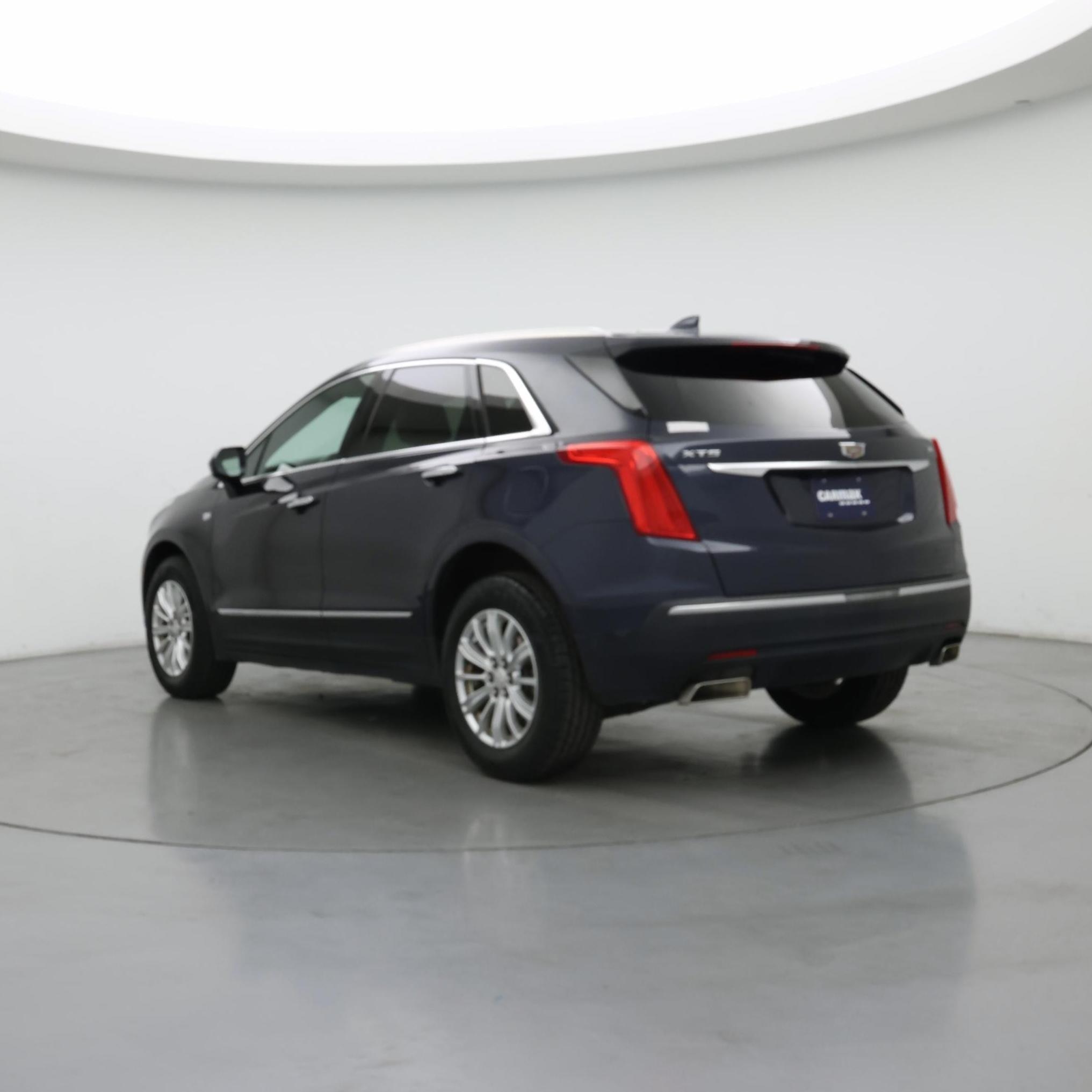 Thumbnail: 2018 Cadillac XT5 - 2