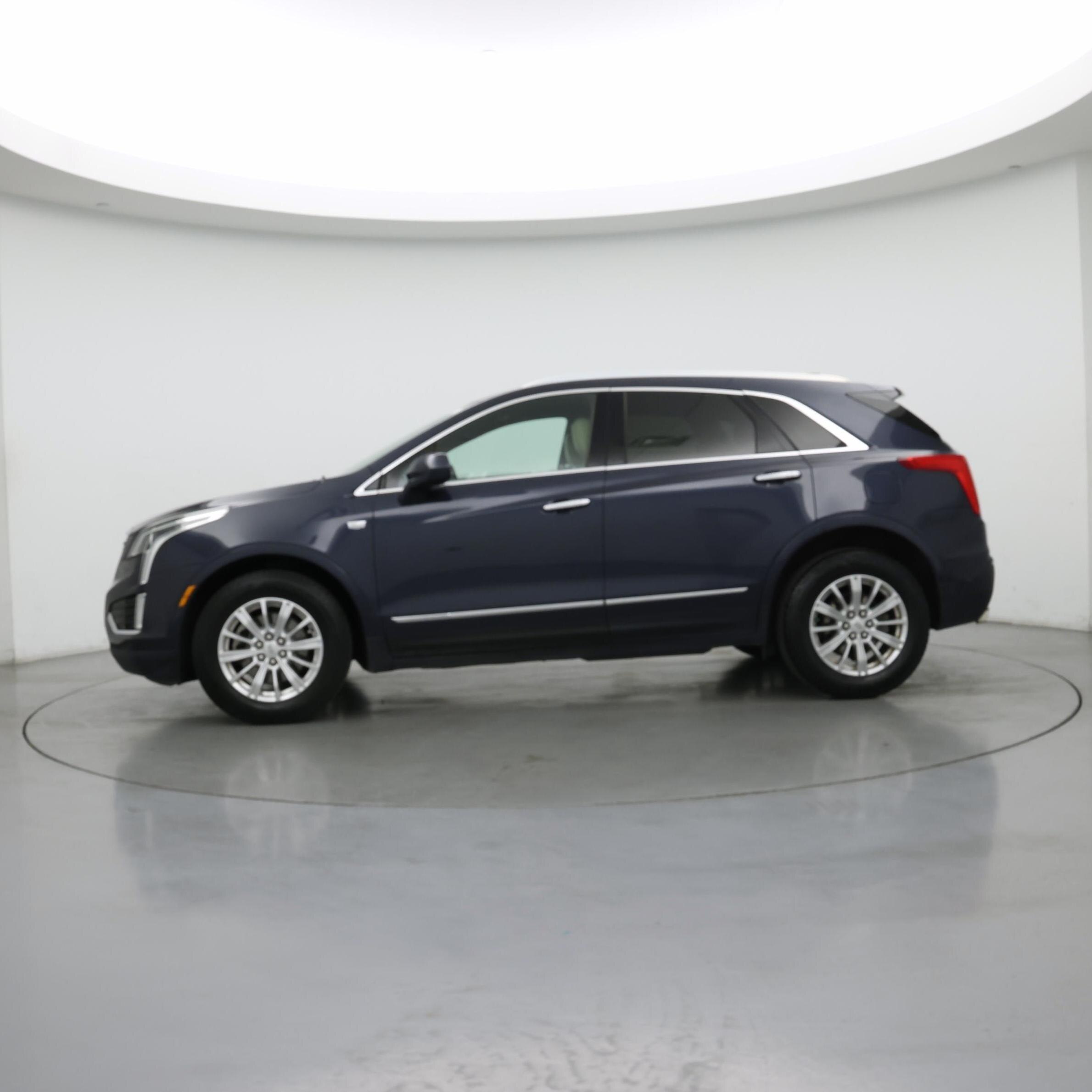 Thumbnail: 2018 Cadillac XT5 - 3