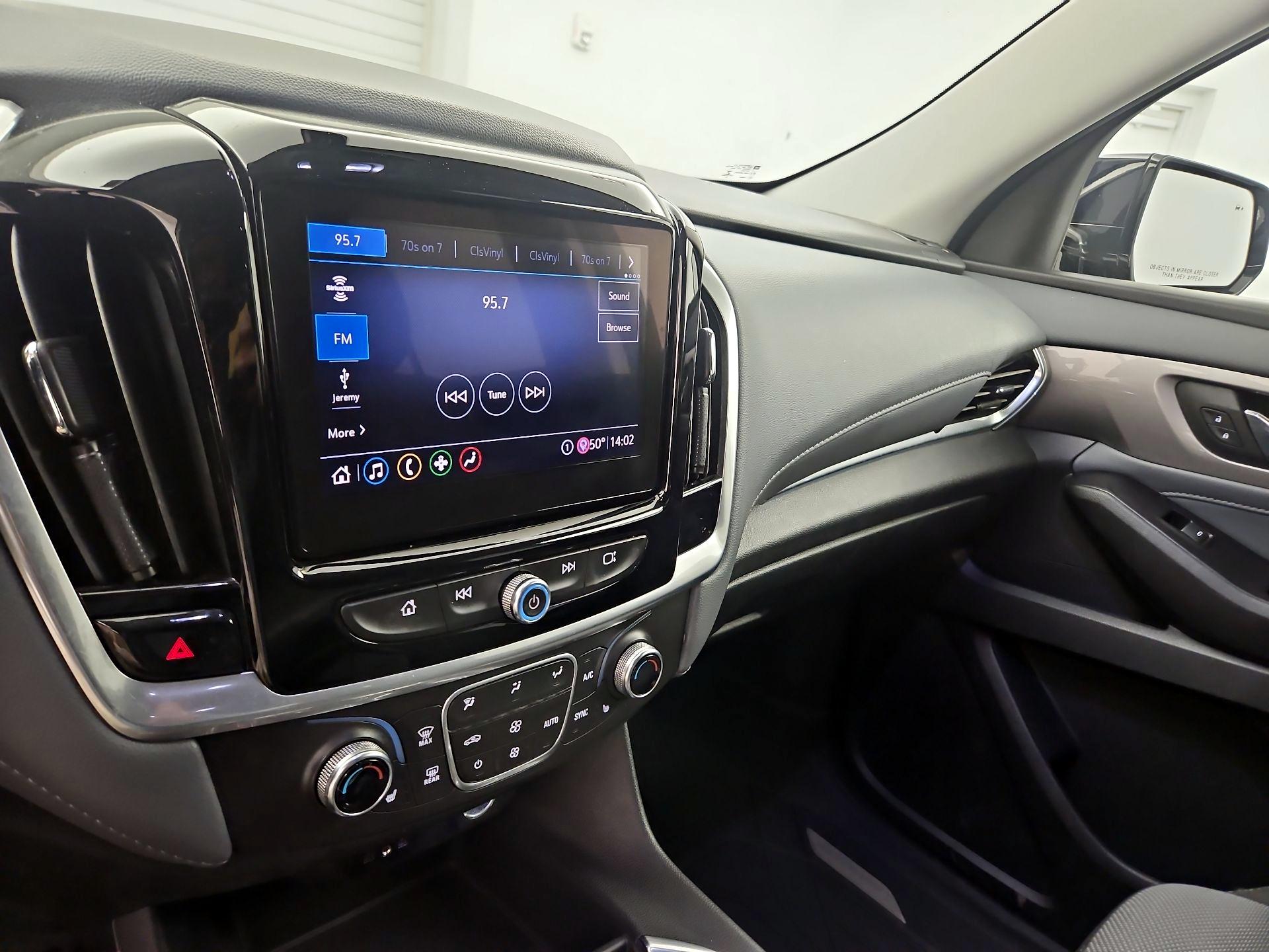 Thumbnail: 2020 Chevrolet Traverse - 15