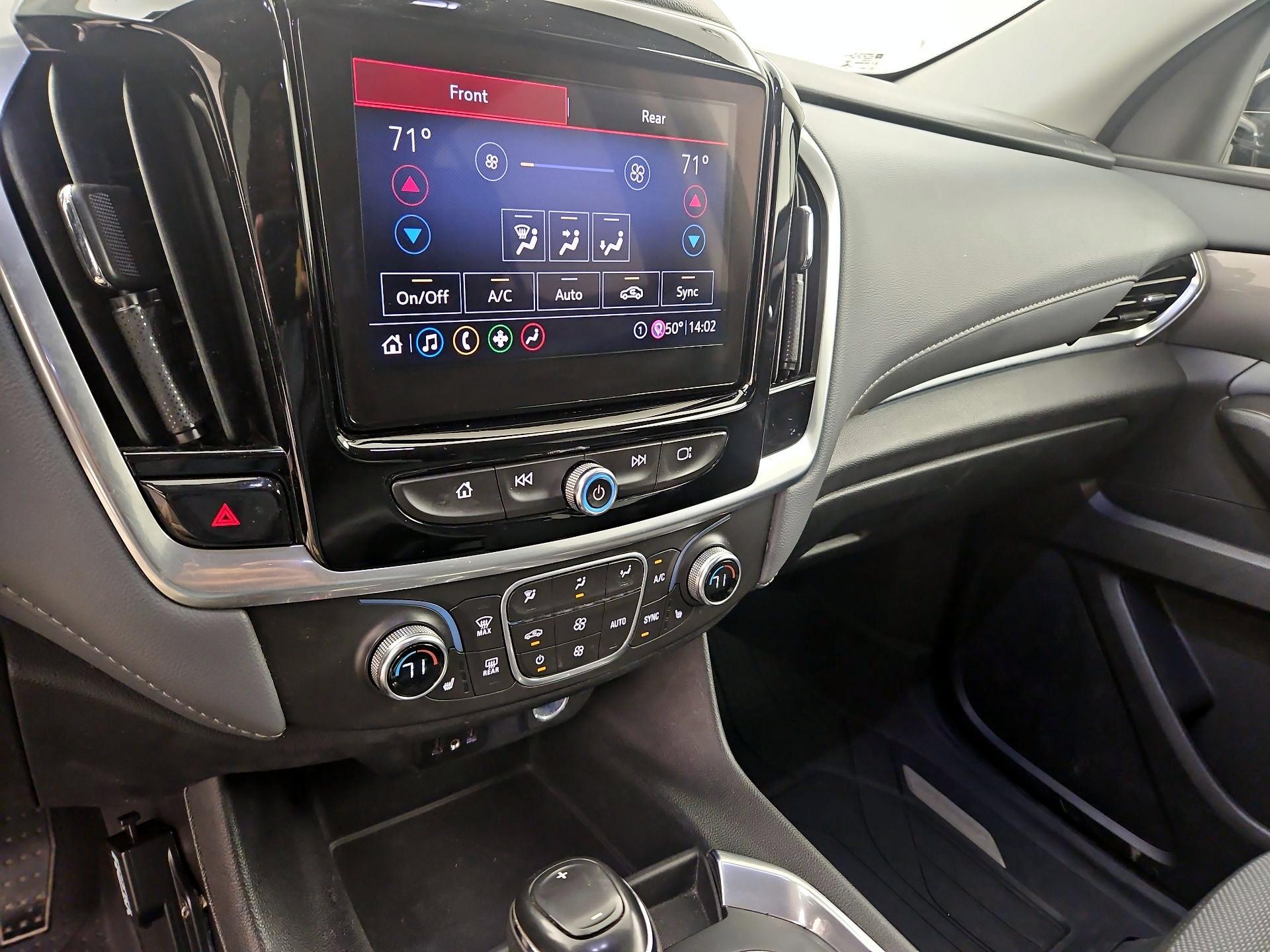 Thumbnail: 2020 Chevrolet Traverse - 16