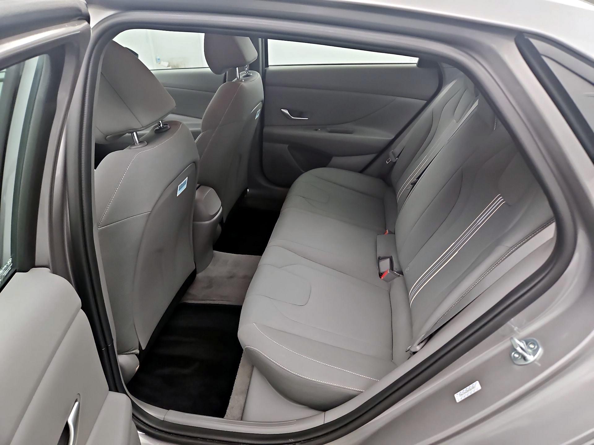 Thumbnail: 2023 Hyundai Elantra - 16