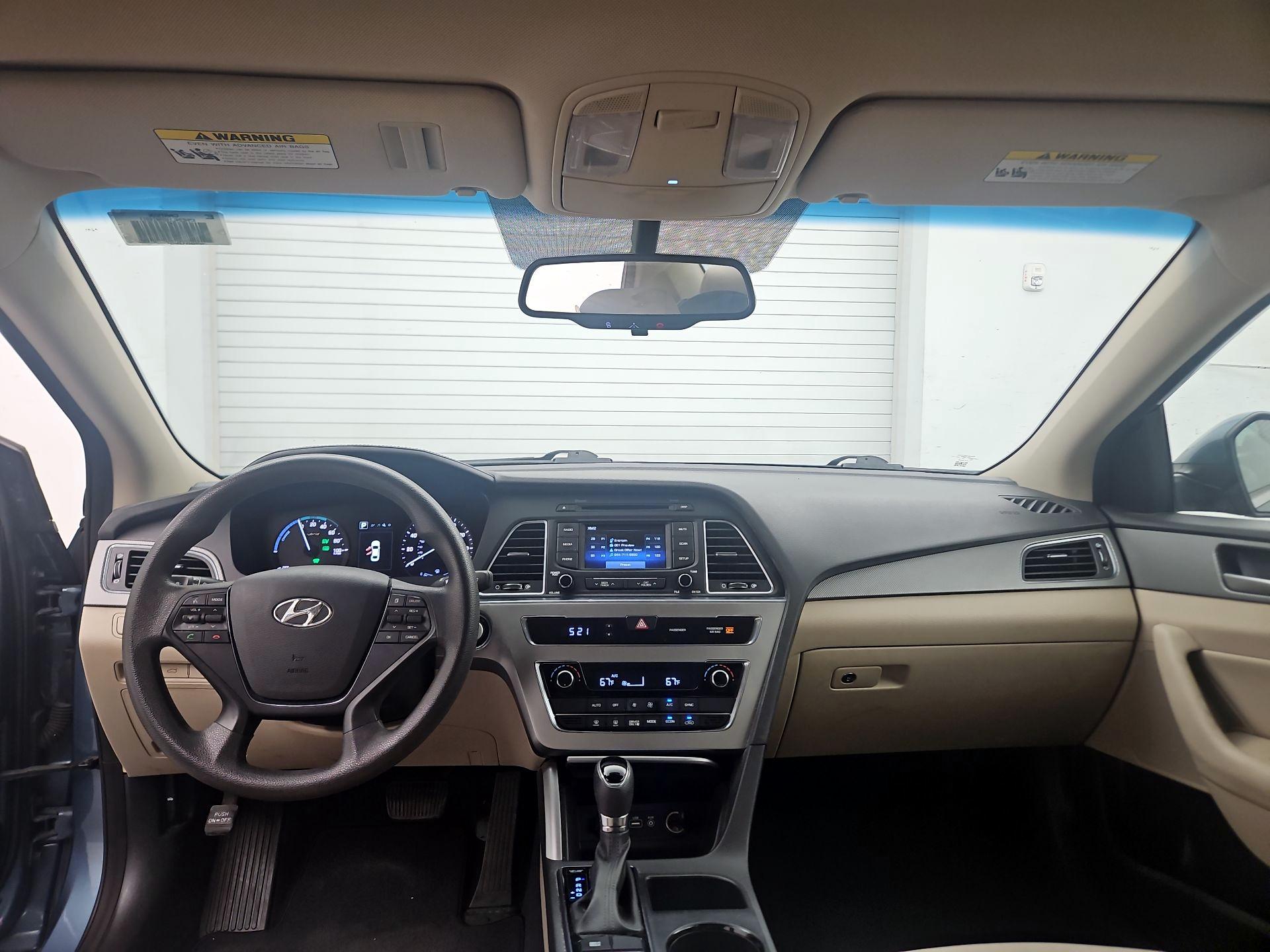 Thumbnail: 2016 Hyundai Sonata - 9