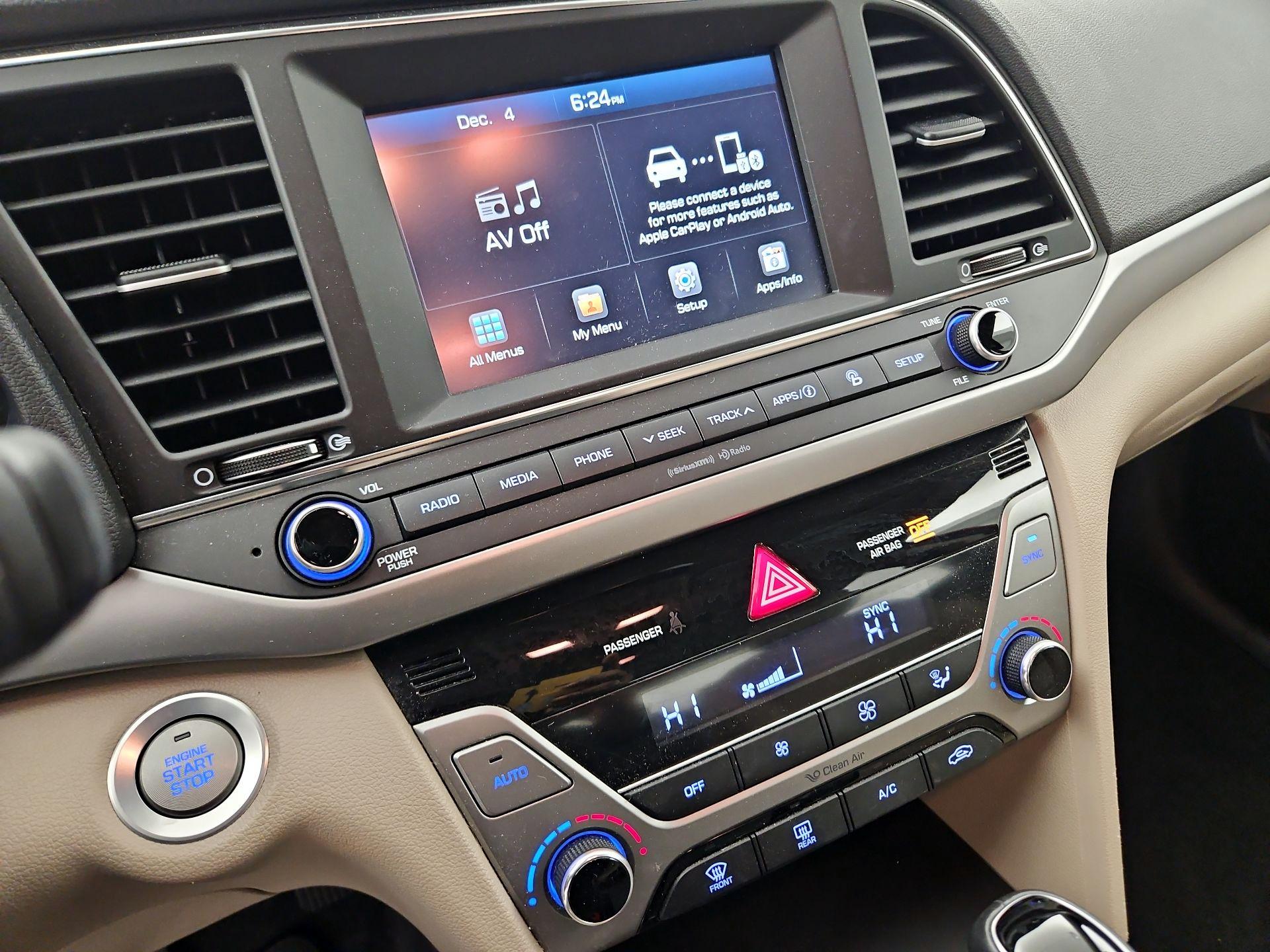 Thumbnail: 2017 Hyundai Elantra - 14