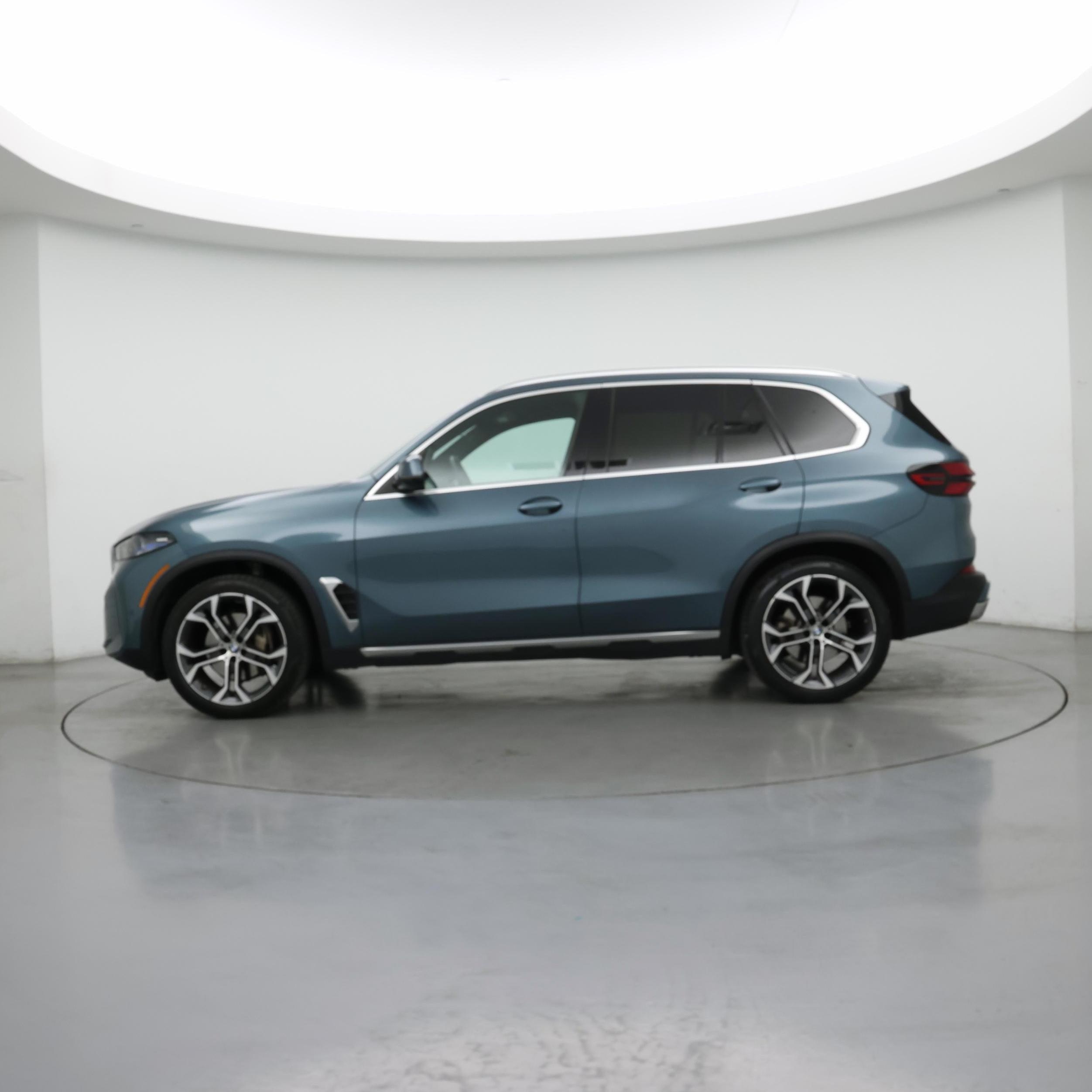 Thumbnail: 2024 BMW X5 - 3