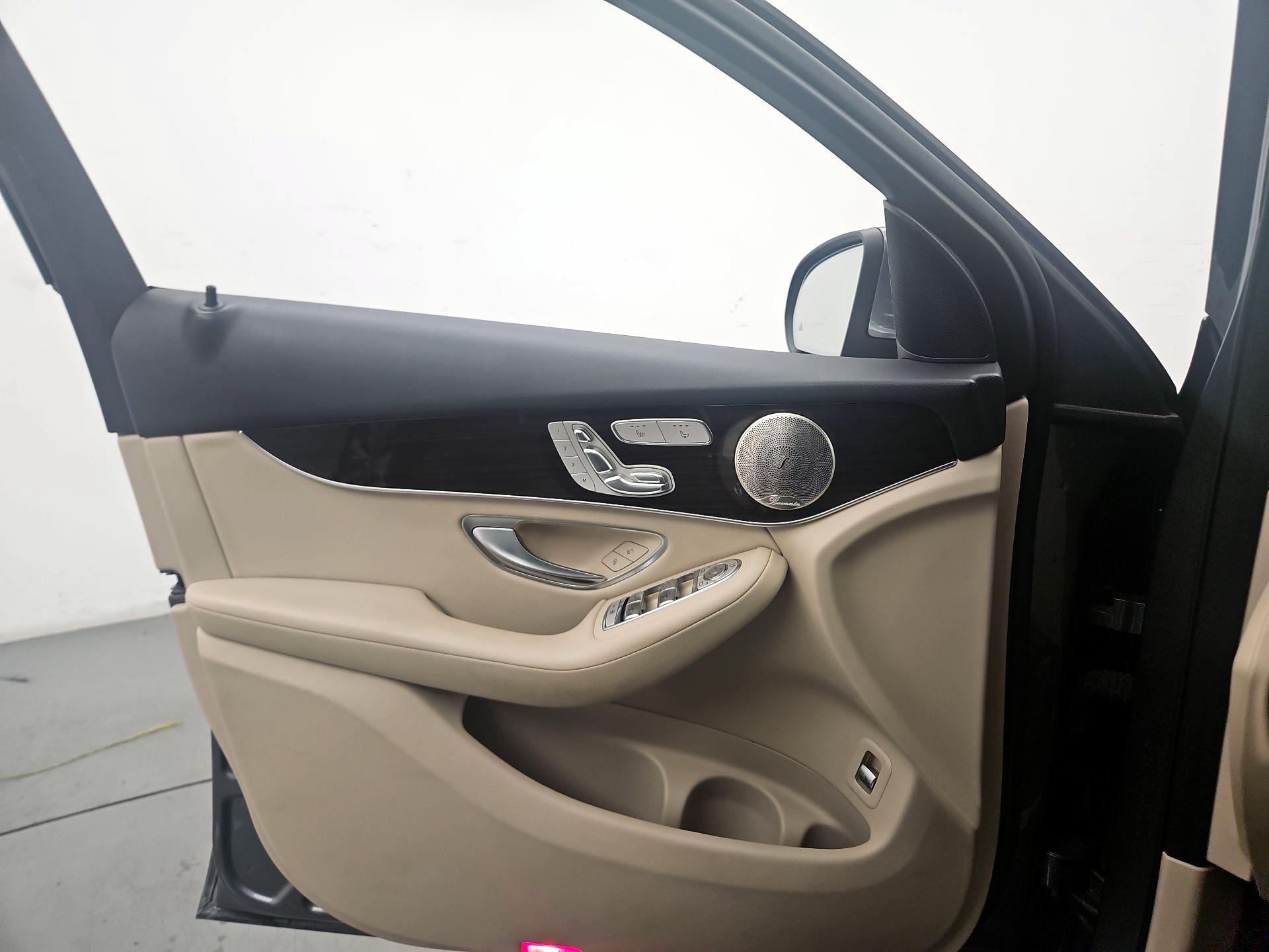 Thumbnail: 2021 Mercedes-Benz GLC - 12