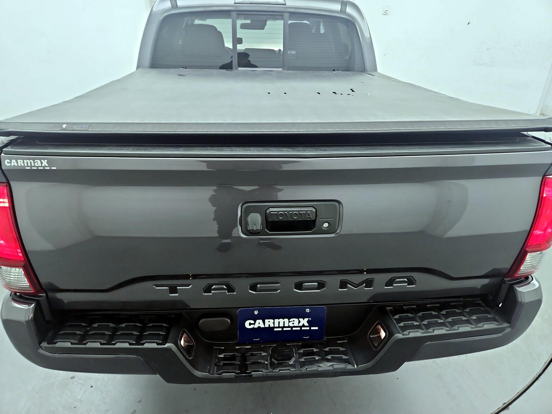 Thumbnail: 2021 Toyota Tacoma - 20