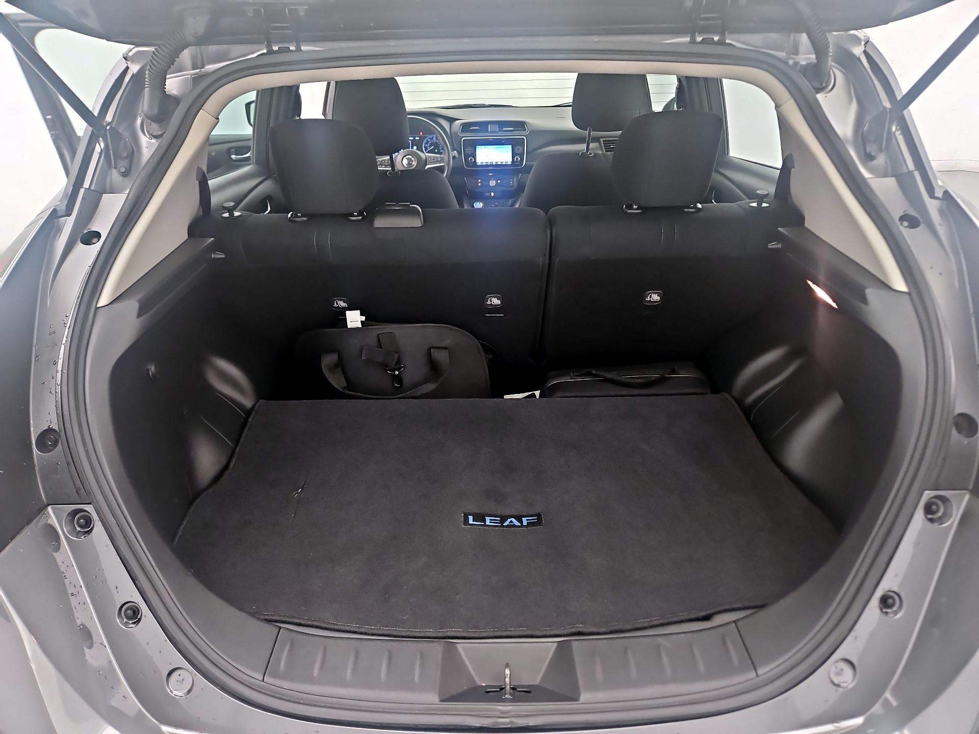 Thumbnail: 2019 Nissan Leaf - 17