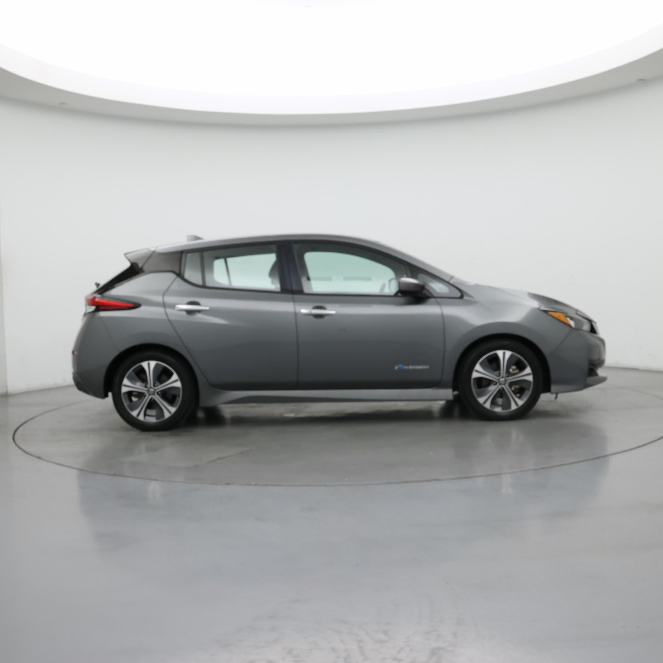 Thumbnail: 2019 Nissan Leaf - 7