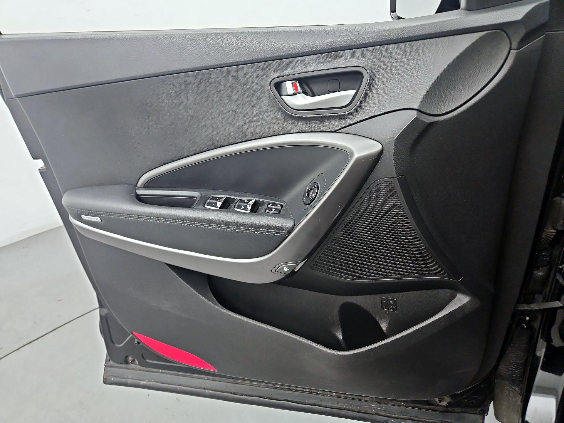 Thumbnail: 2018 Hyundai Santa Fe - 12