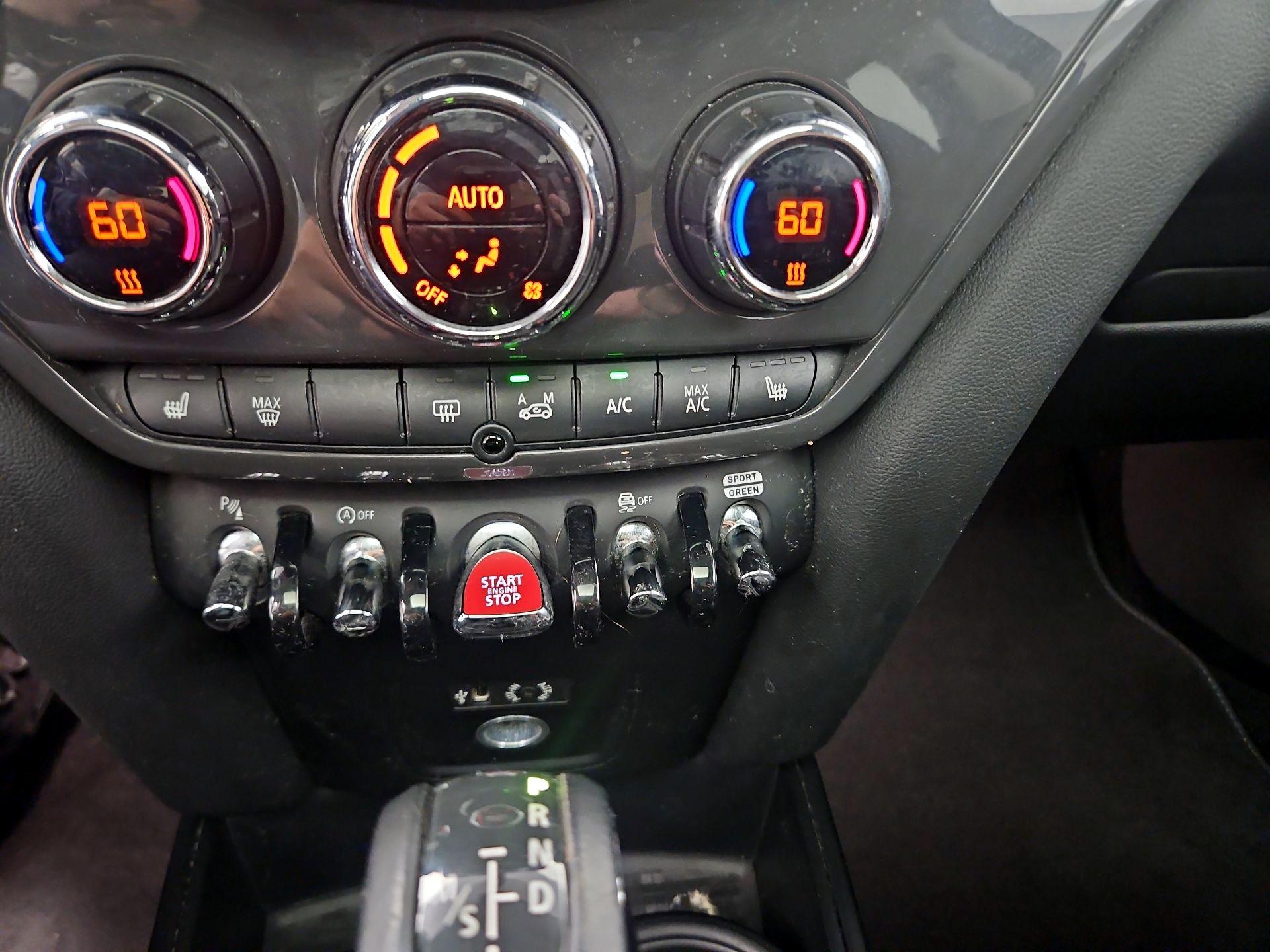 Thumbnail: 2018 MINI Cooper Countryman - 17