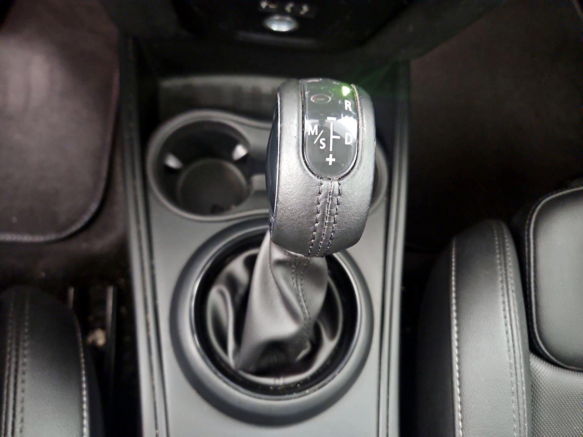 Thumbnail: 2018 MINI Cooper Countryman - 18