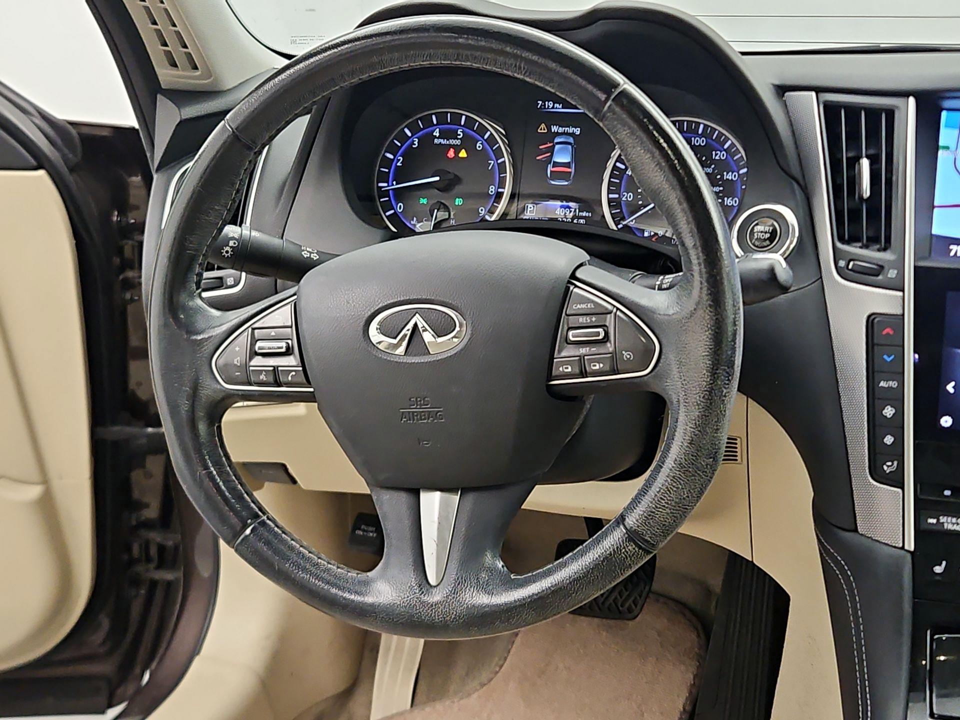 Thumbnail: 2015 INFINITI Q50 - 10