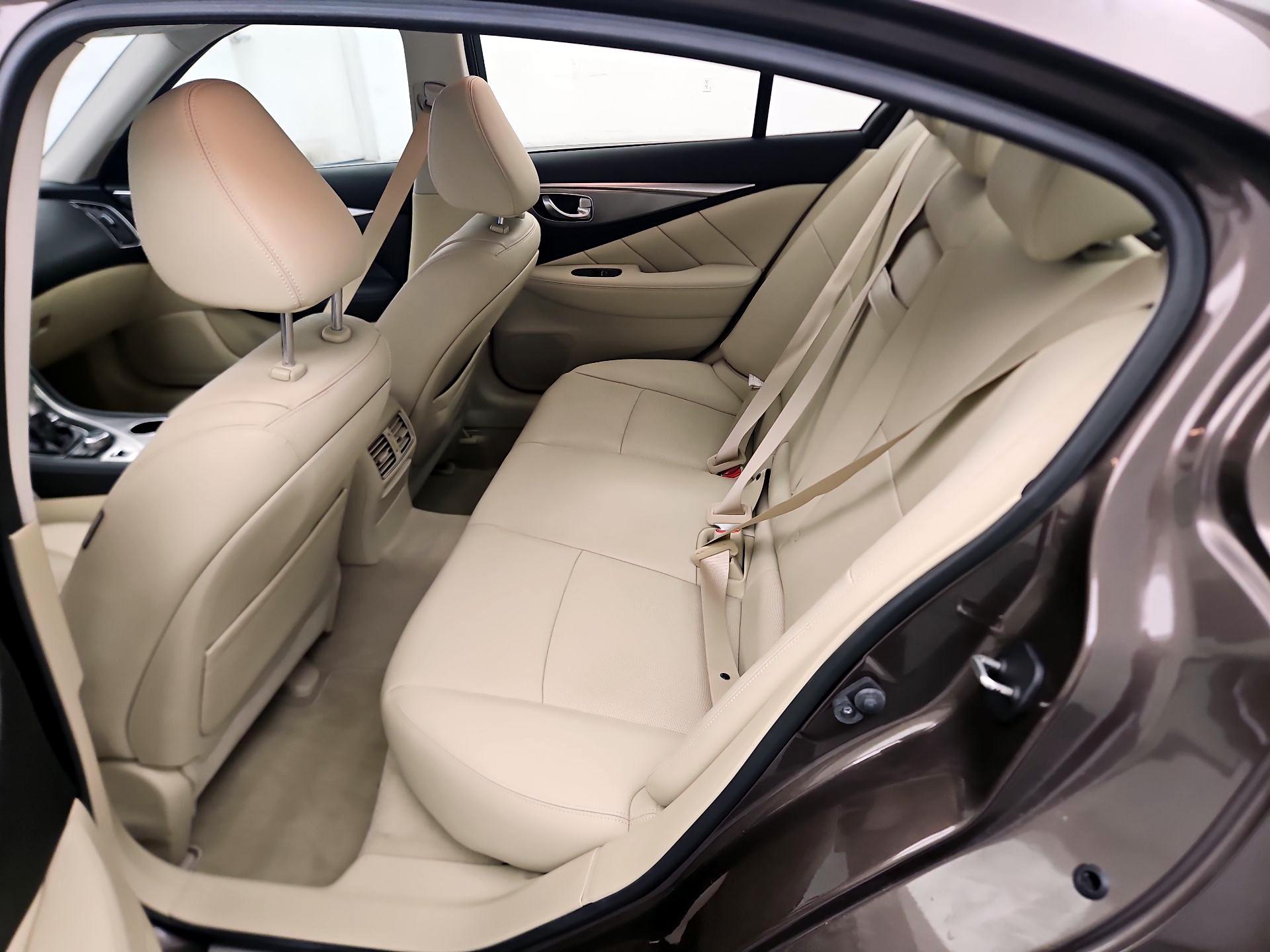 Thumbnail: 2015 INFINITI Q50 - 17