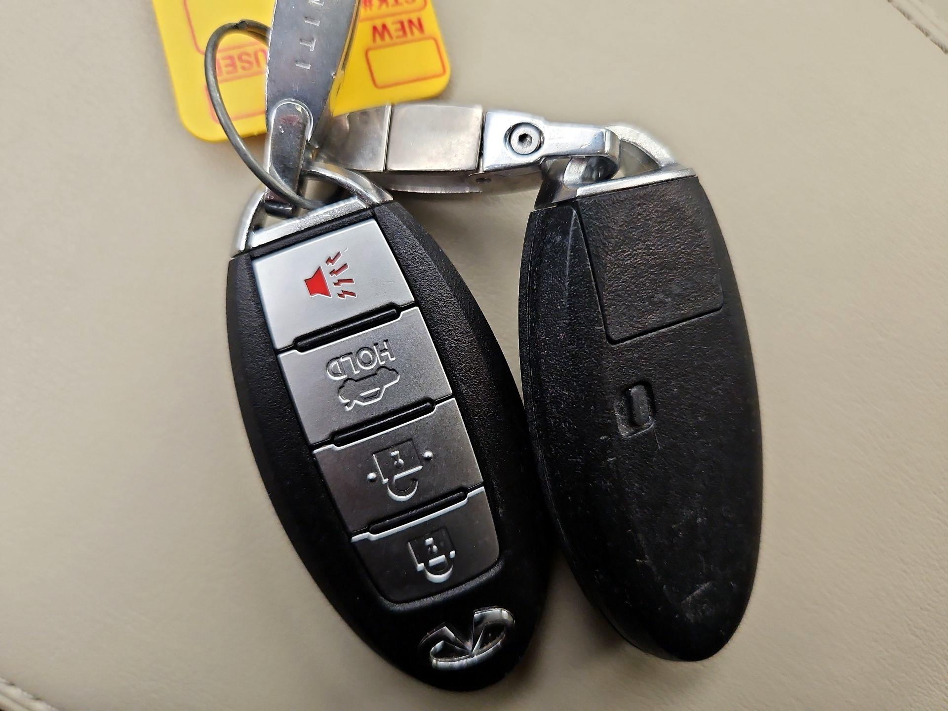 Thumbnail: 2015 INFINITI Q50 - 20