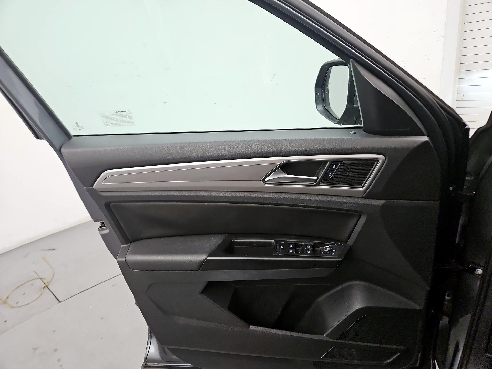 Thumbnail: 2019 Volkswagen Atlas - 12