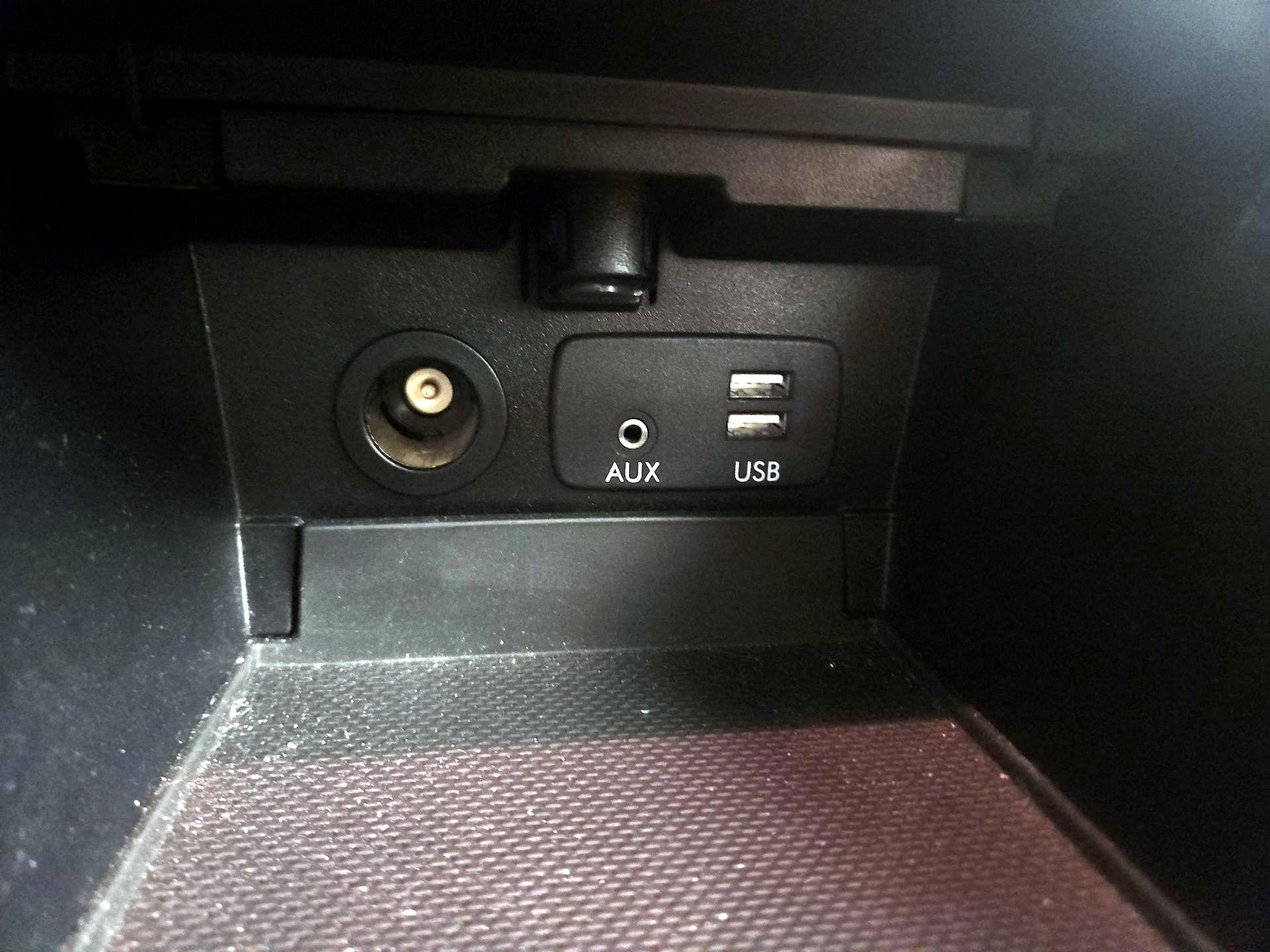 Thumbnail: 2017 Subaru Legacy - 18