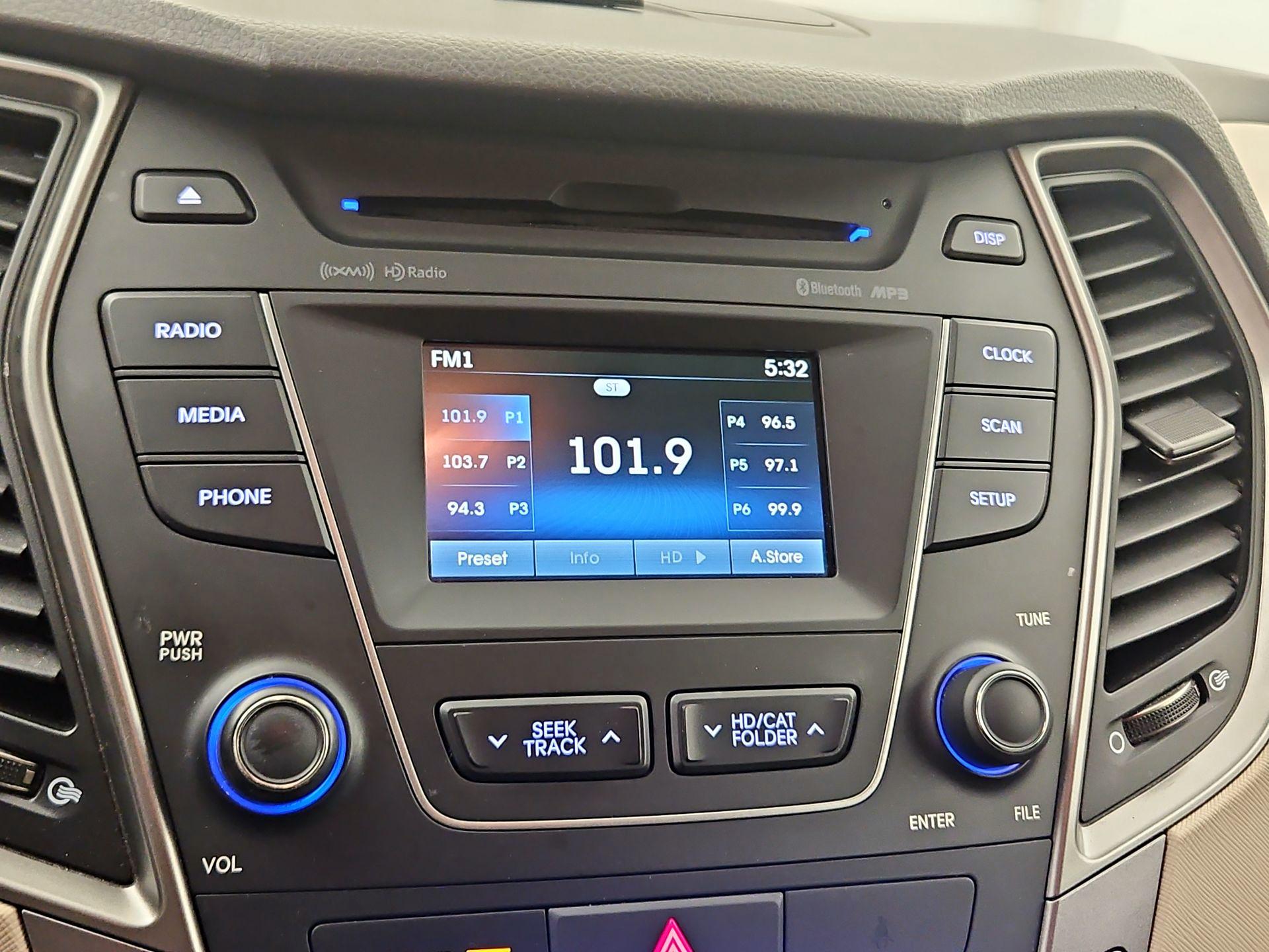 Thumbnail: 2014 Hyundai Santa Fe - 15