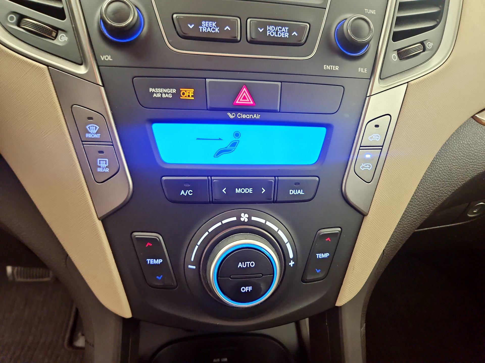 Thumbnail: 2014 Hyundai Santa Fe - 16