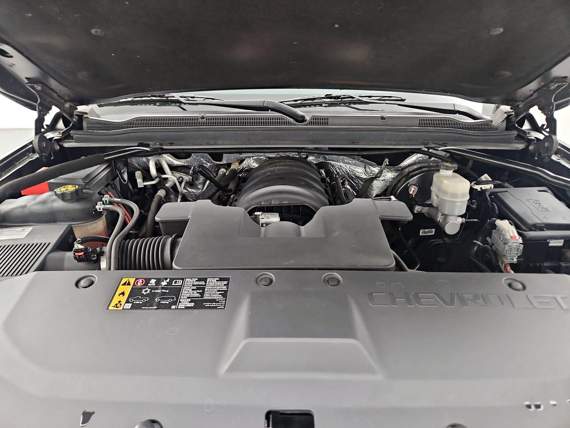 Thumbnail: 2017 Chevrolet Suburban - 18