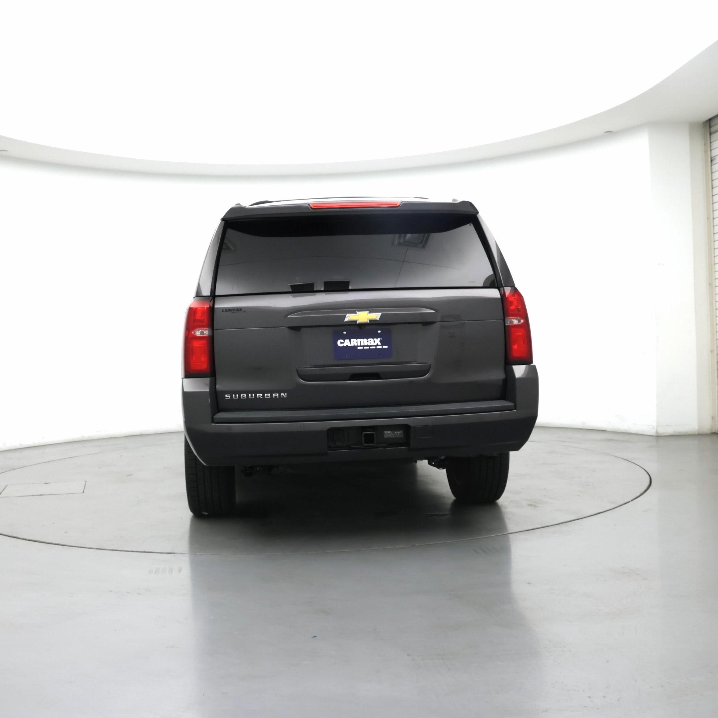 Thumbnail: 2017 Chevrolet Suburban - 6