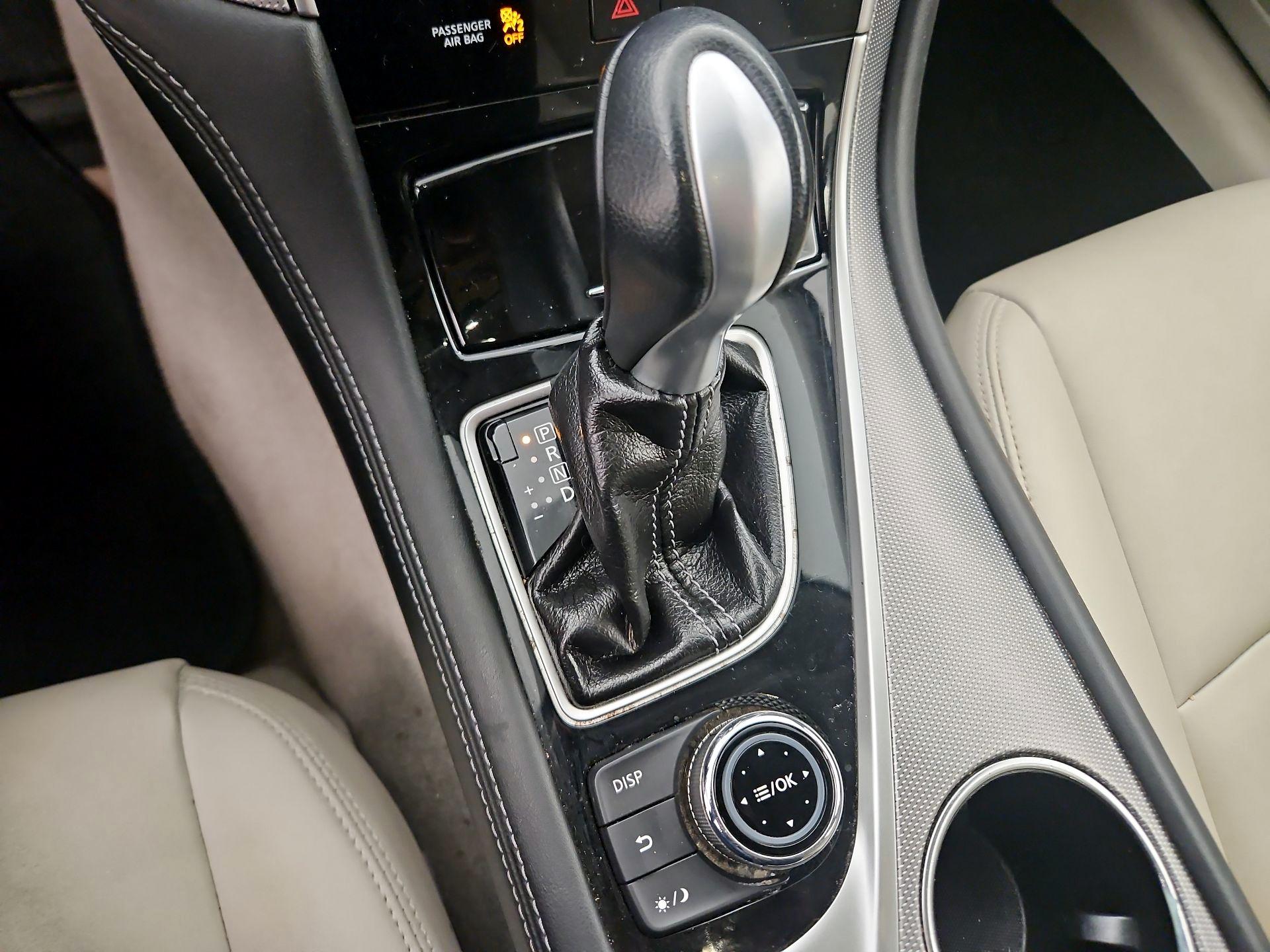 Thumbnail: 2015 INFINITI Q50 - 17