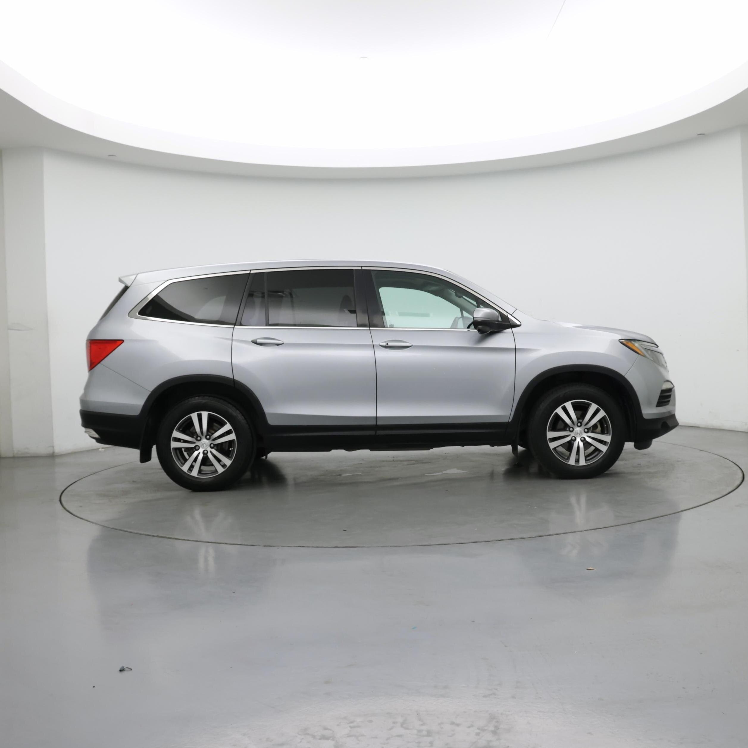 Thumbnail: 2018 Honda Pilot - 7