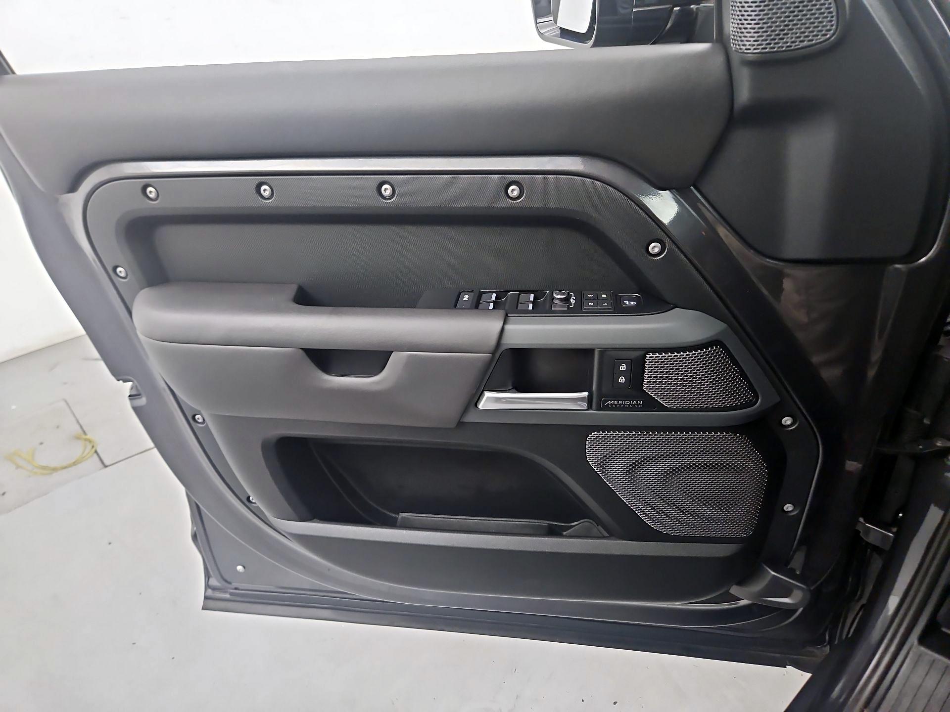 Thumbnail: 2023 Land Rover Defender - 12