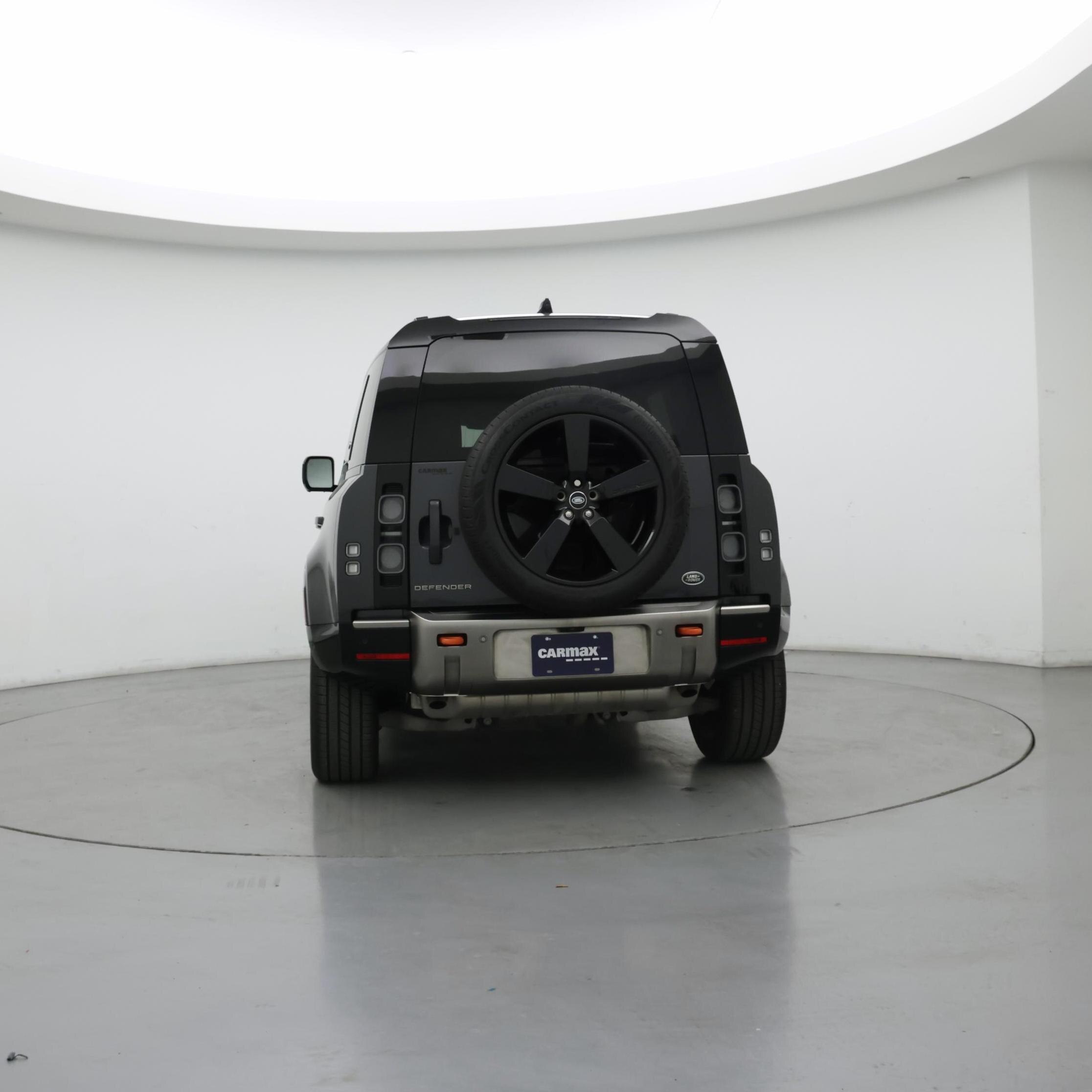 Thumbnail: 2023 Land Rover Defender - 6