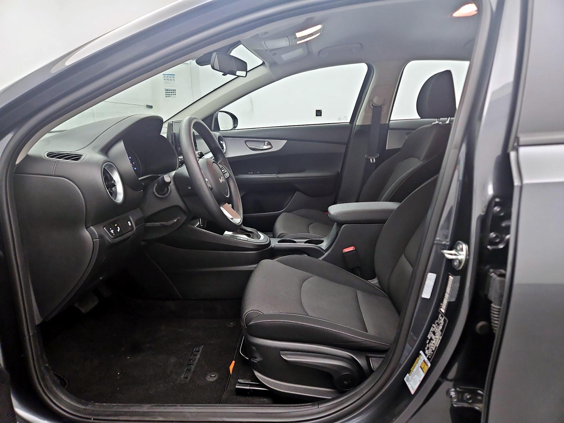 Thumbnail: 2024 Kia Forte - 11