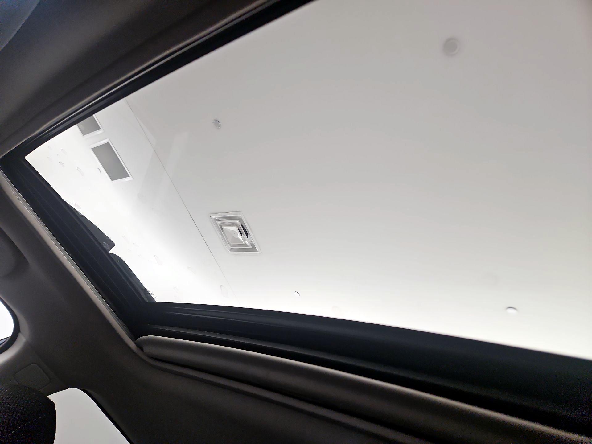 Thumbnail: 2019 Subaru Outback - 19