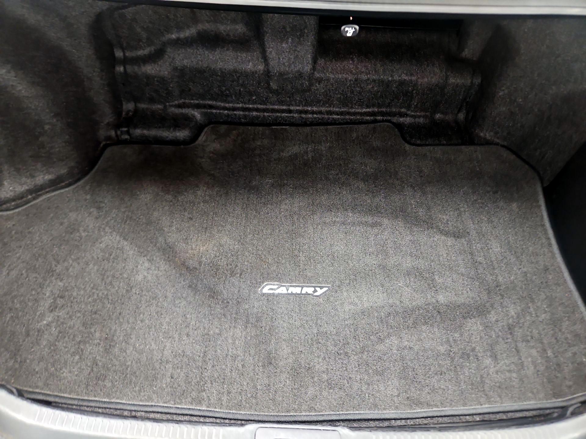 Thumbnail: 2017 Toyota Camry - 20