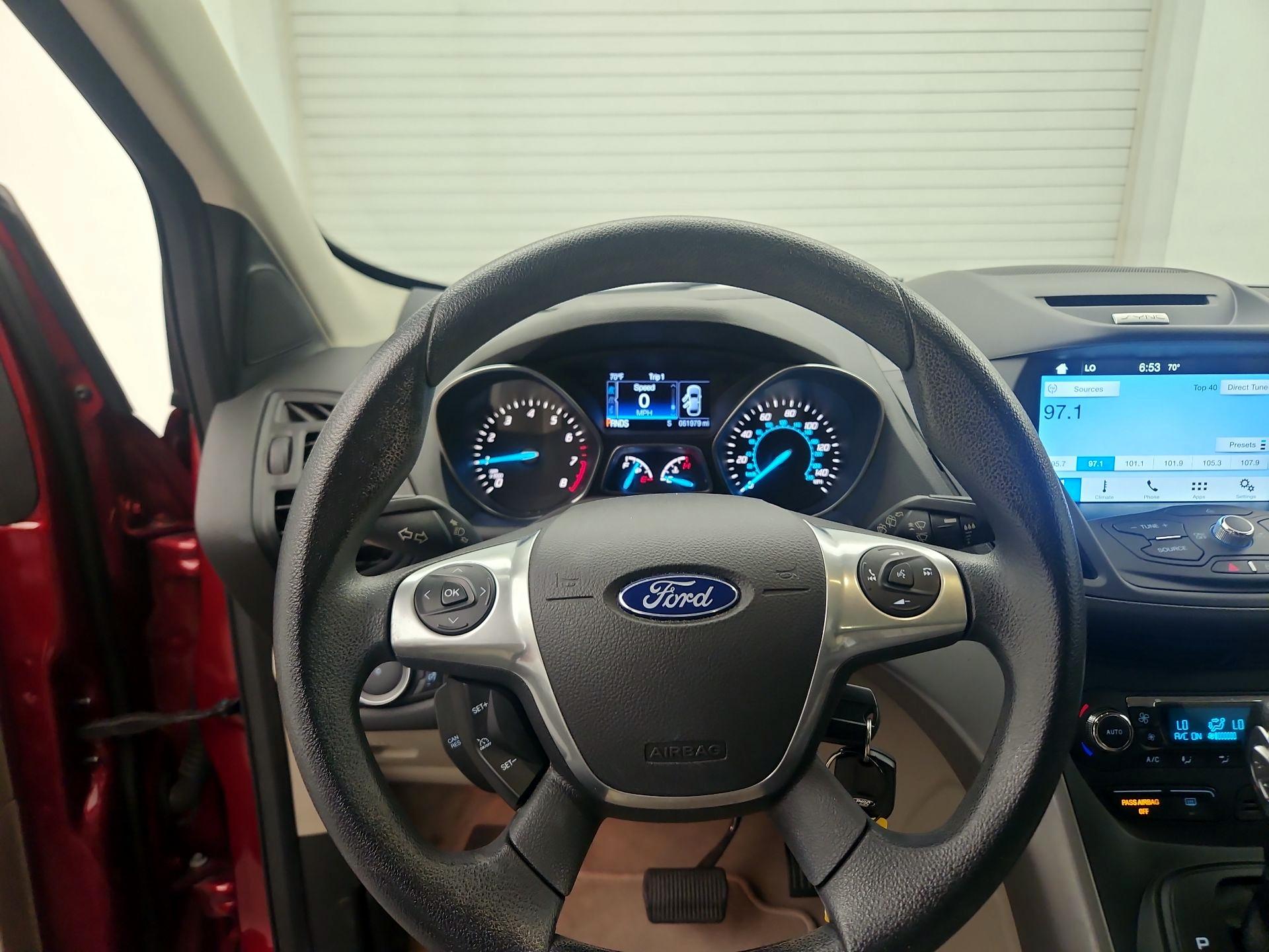 Thumbnail: 2016 Ford Escape - 10